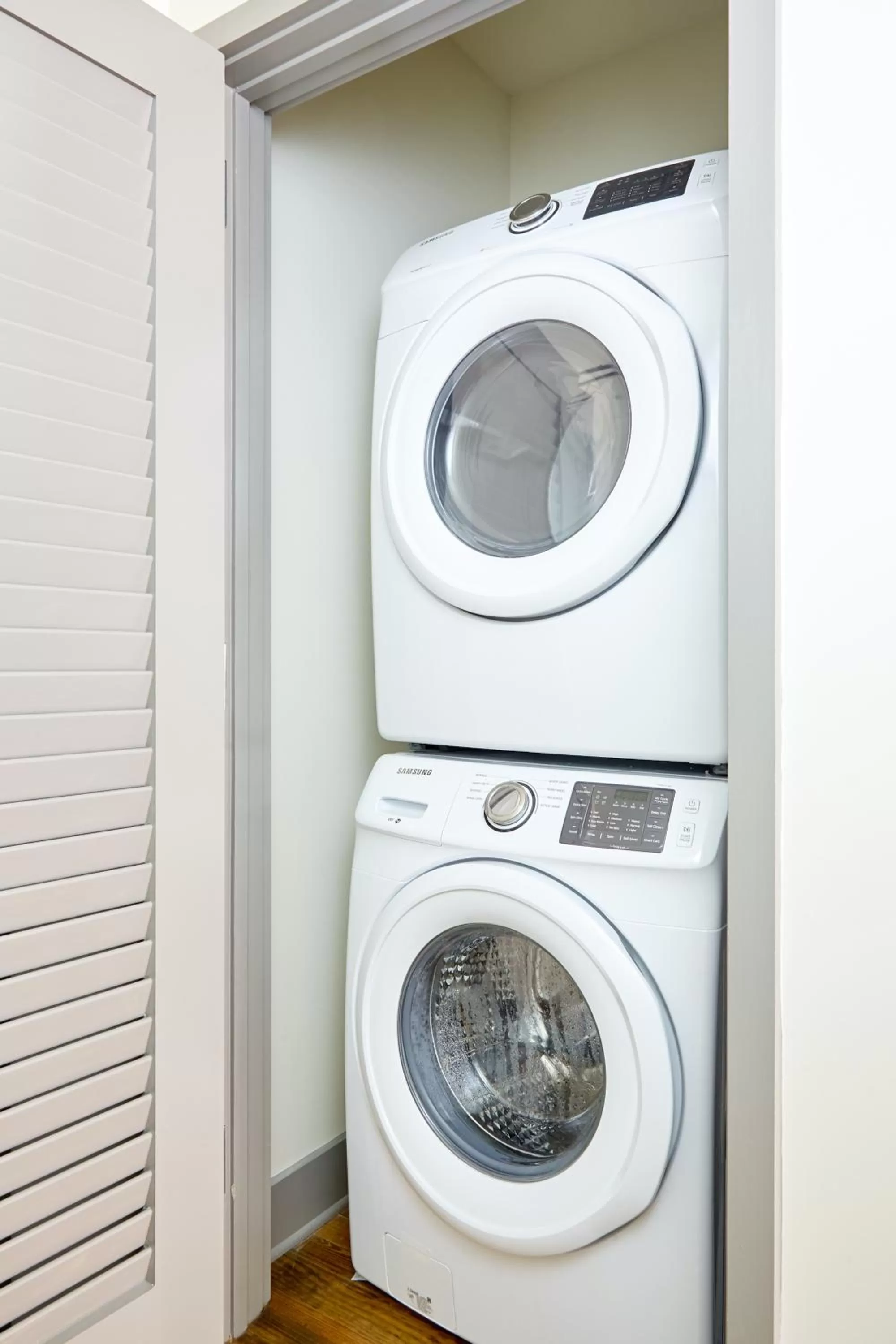 Living room in Sonder Ellis Square