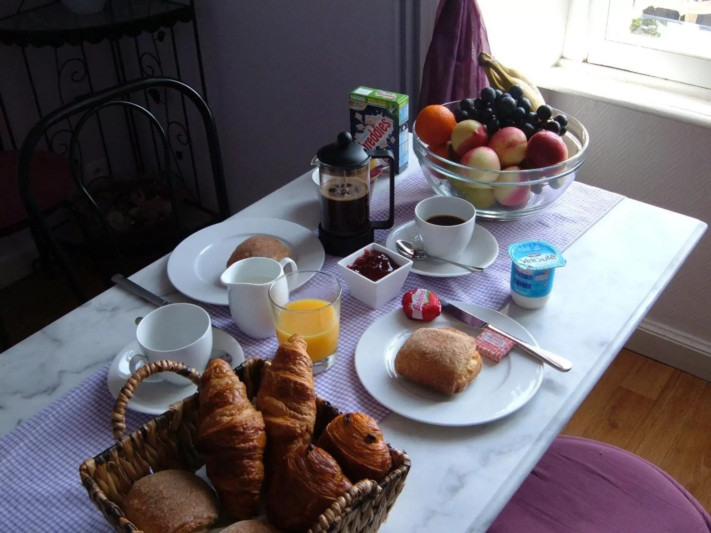 Food close-up, Breakfast in Vue sur la Rance