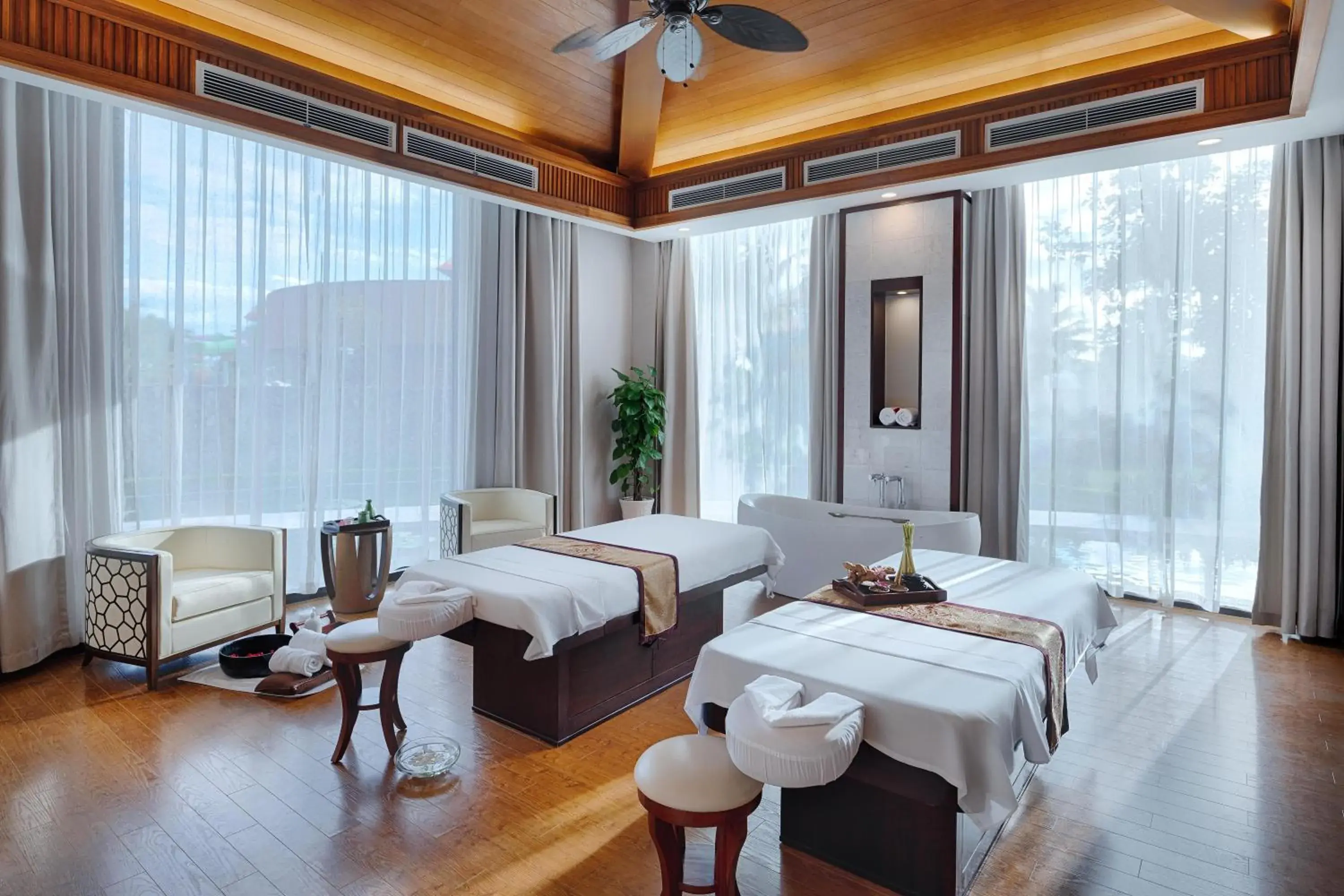 Massage in Vinpearl Wonderworld Phu Quoc