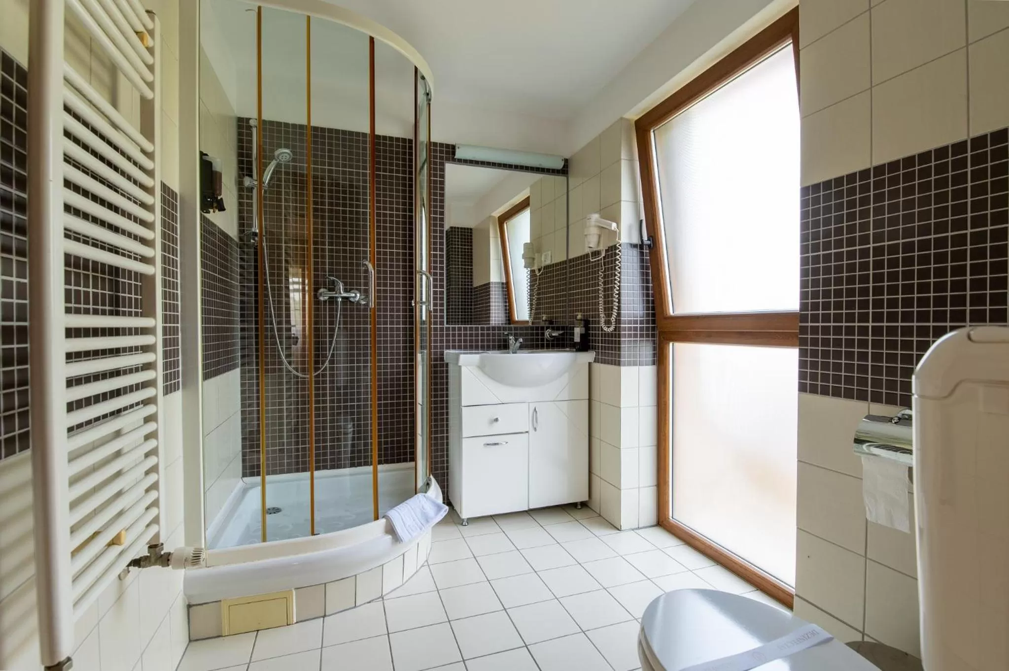 Bathroom in Hotel Oxford By TimHotels