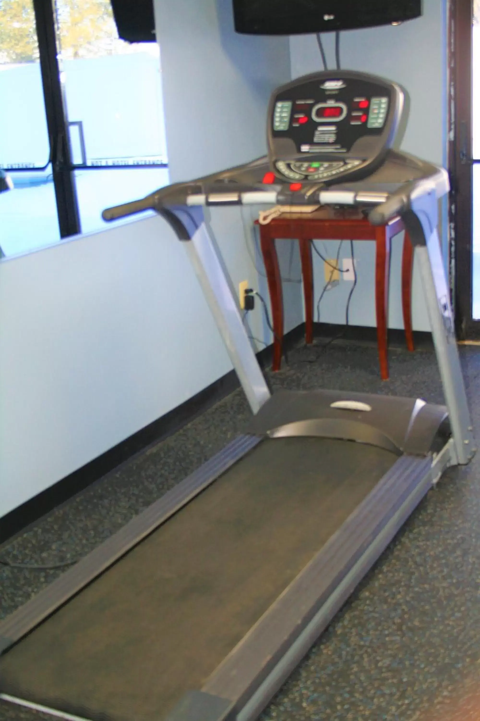 Fitness centre/facilities in Quality Suites Martinsburg