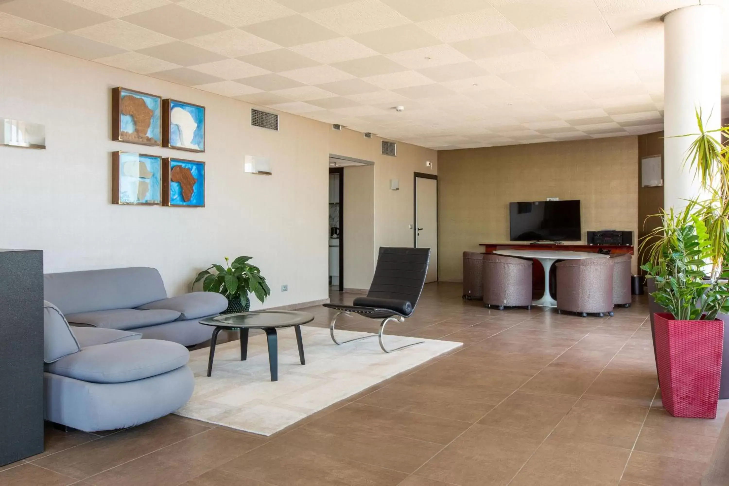 Photo of the whole room, Lobby/Reception in Four Points by Sheraton Catania Hotel