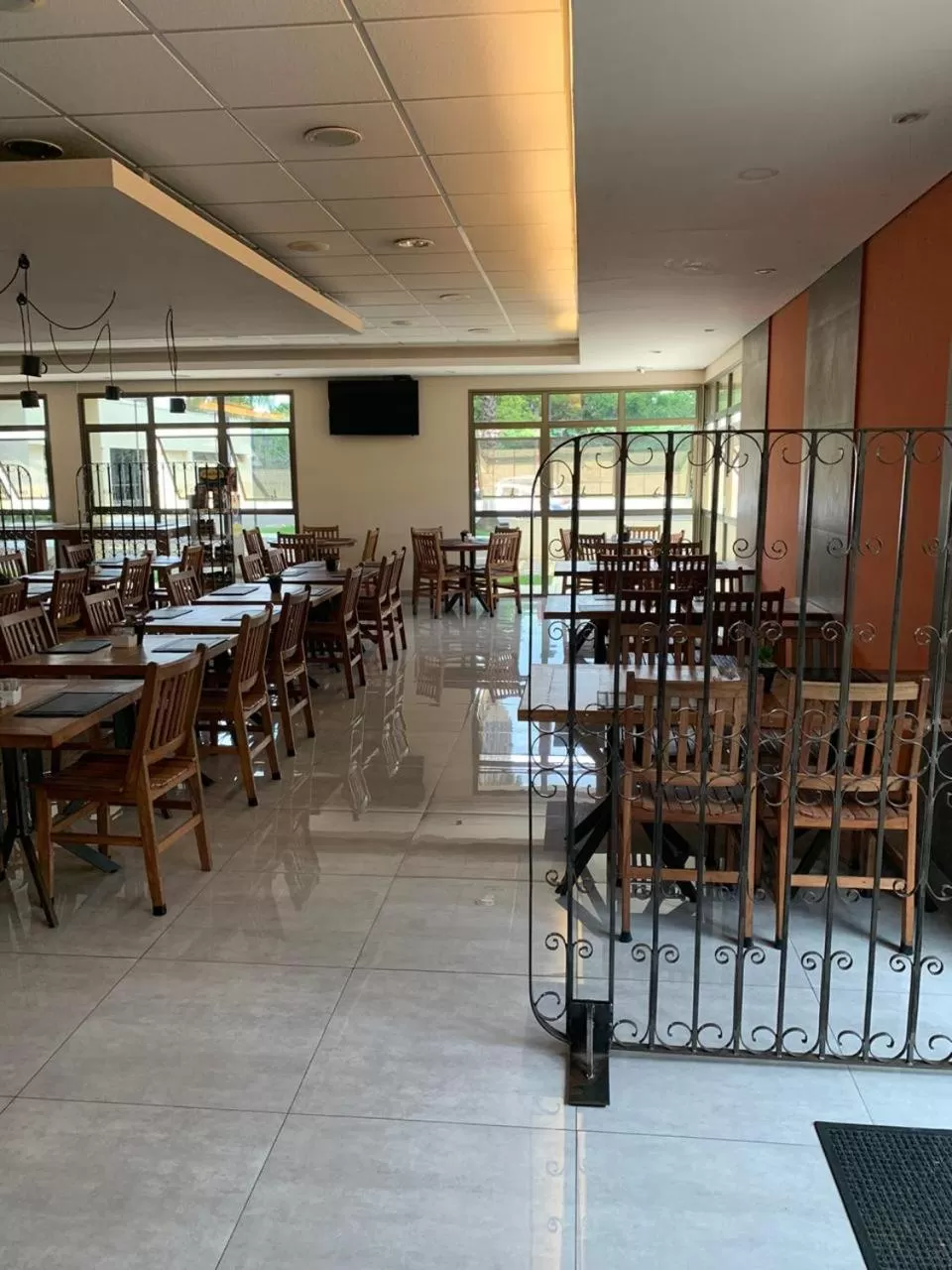 Restaurant/places to eat in Comfort Franca