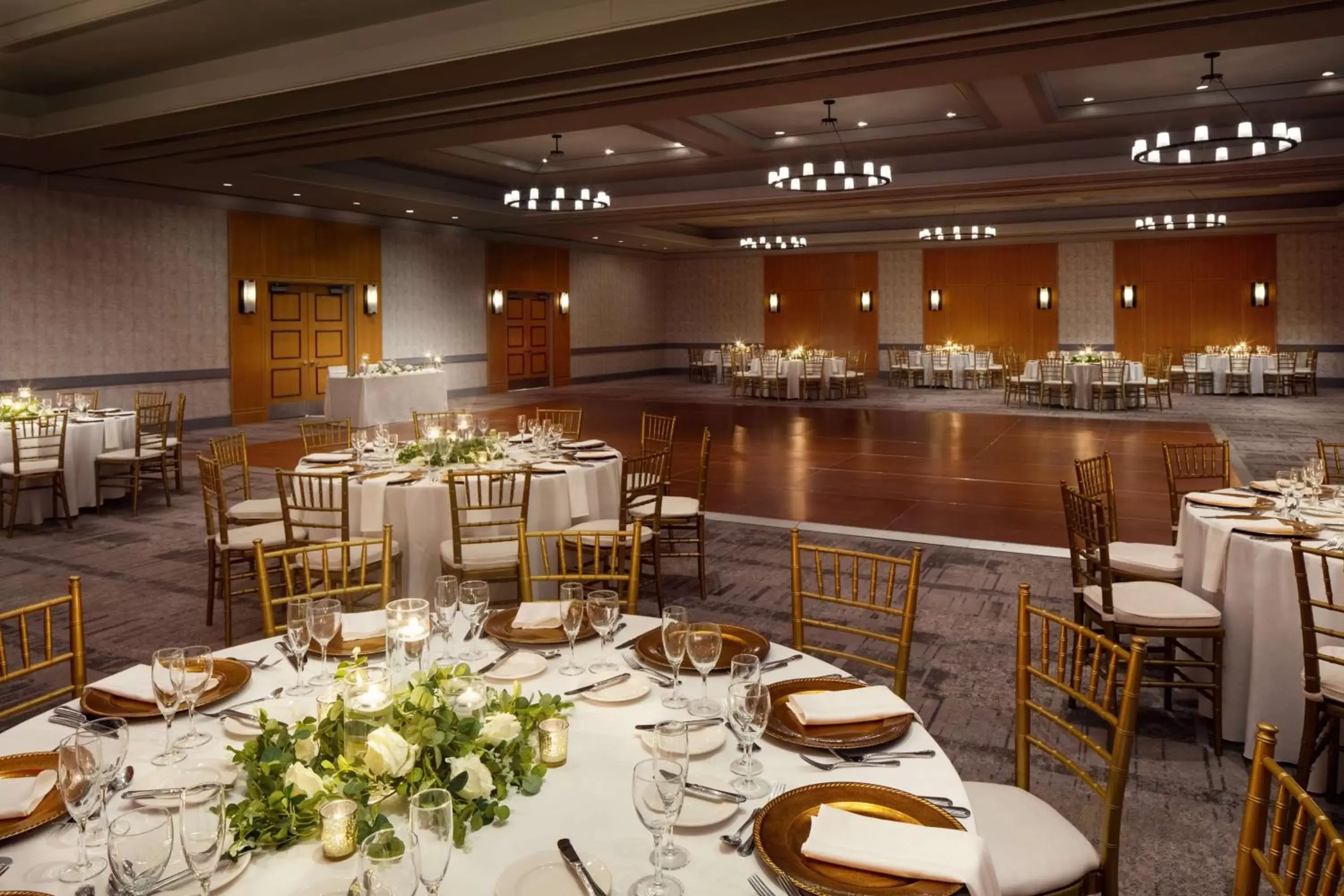 Banquet/Function facilities, Restaurant/Places to Eat in Hyatt Regency Morristown