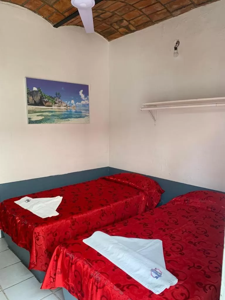 Standard Triple Room in Bungalows Las Glorias