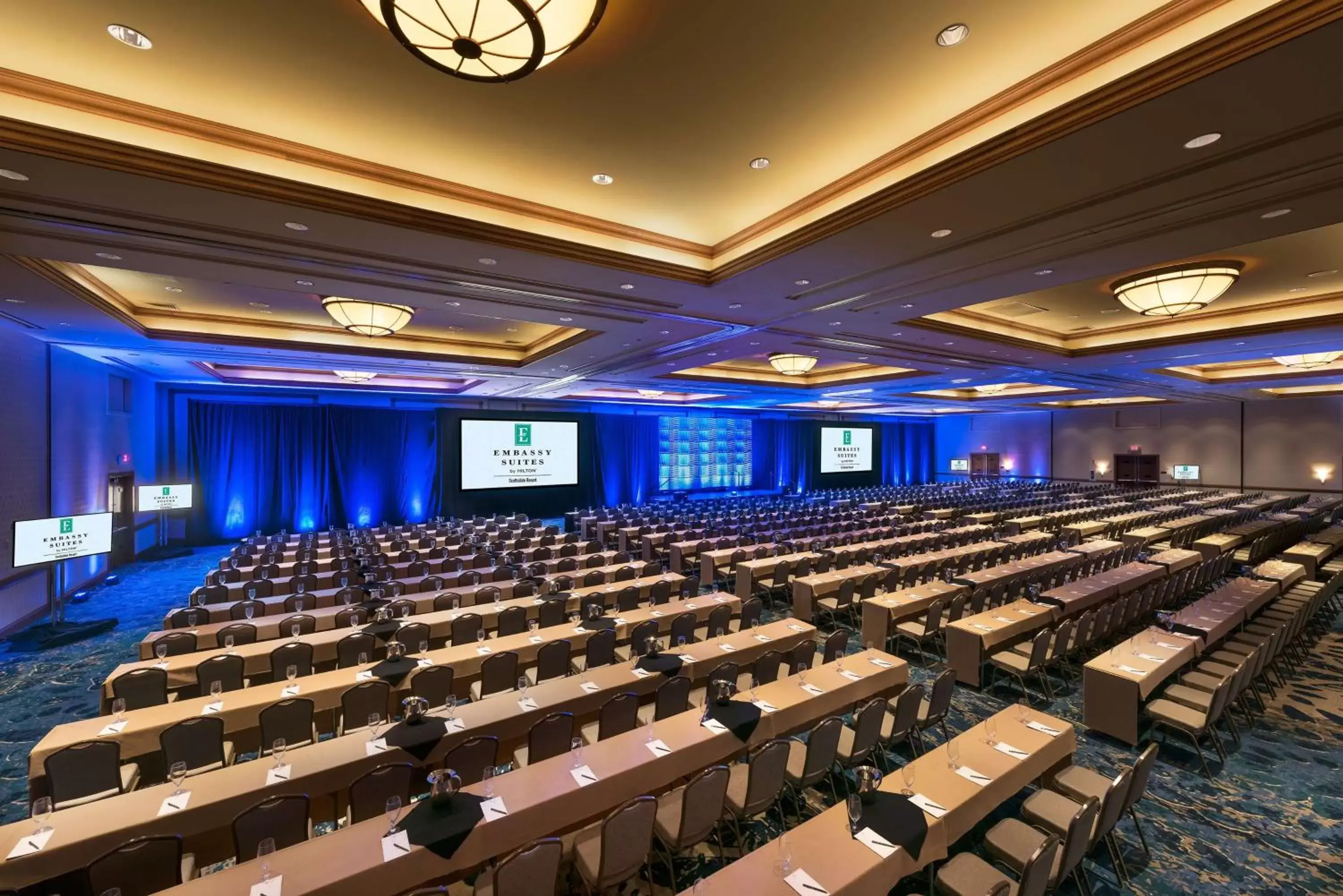 Meeting/conference room in Embassy Suites by Hilton Scottsdale Resort
