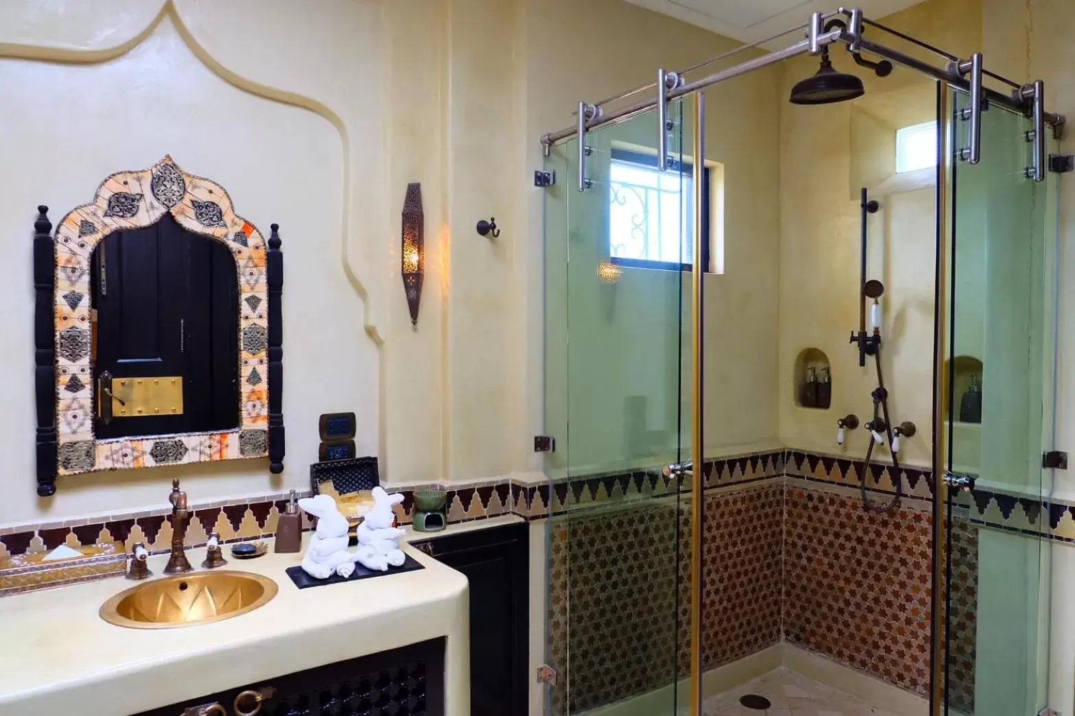 Shower, Bathroom in Villa Maroc Resort