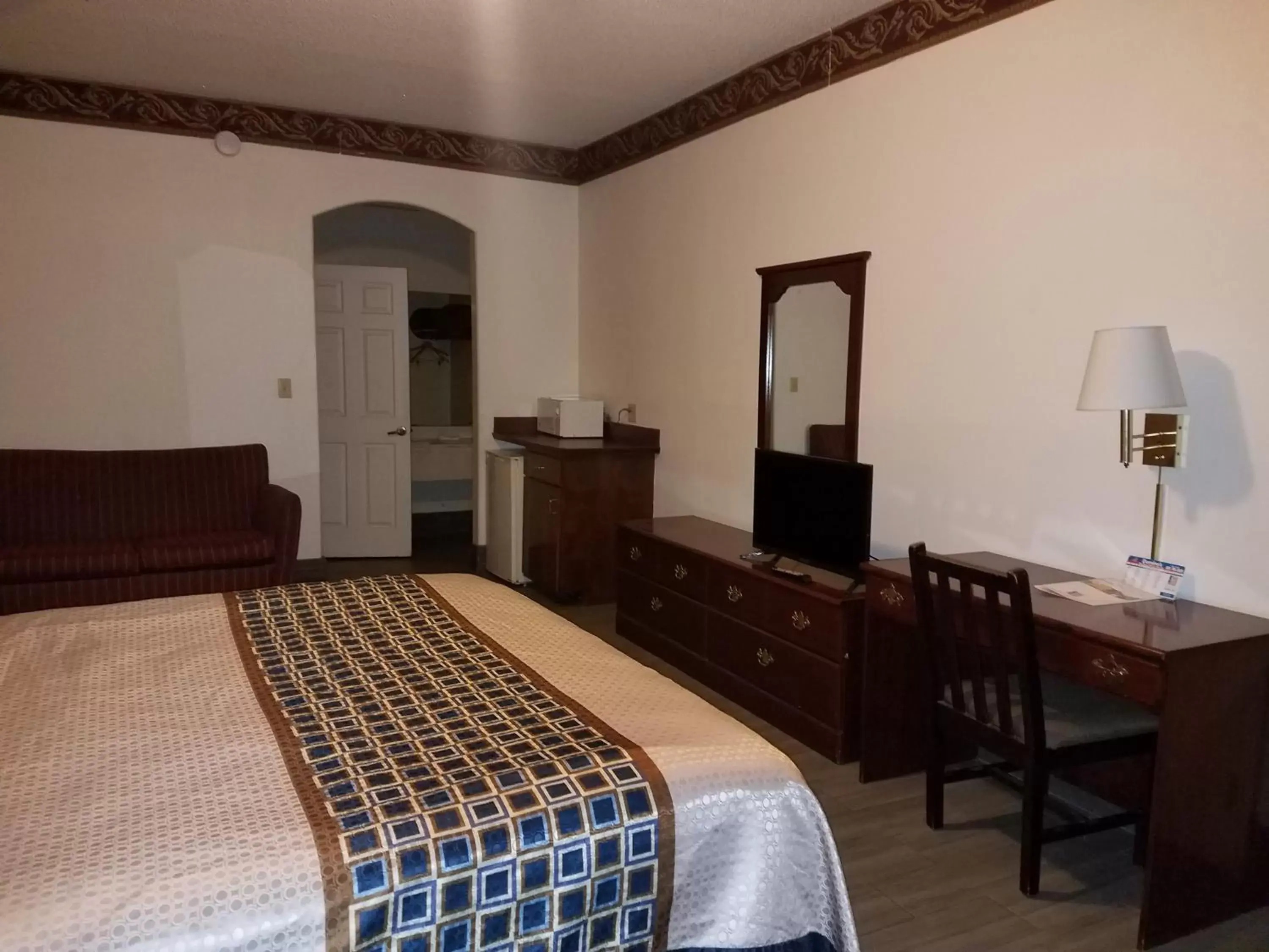 Bedroom, Bed in Texas Inn Downtown McAllen Bedroom, Bed in Texas Inn Downtown McAllen