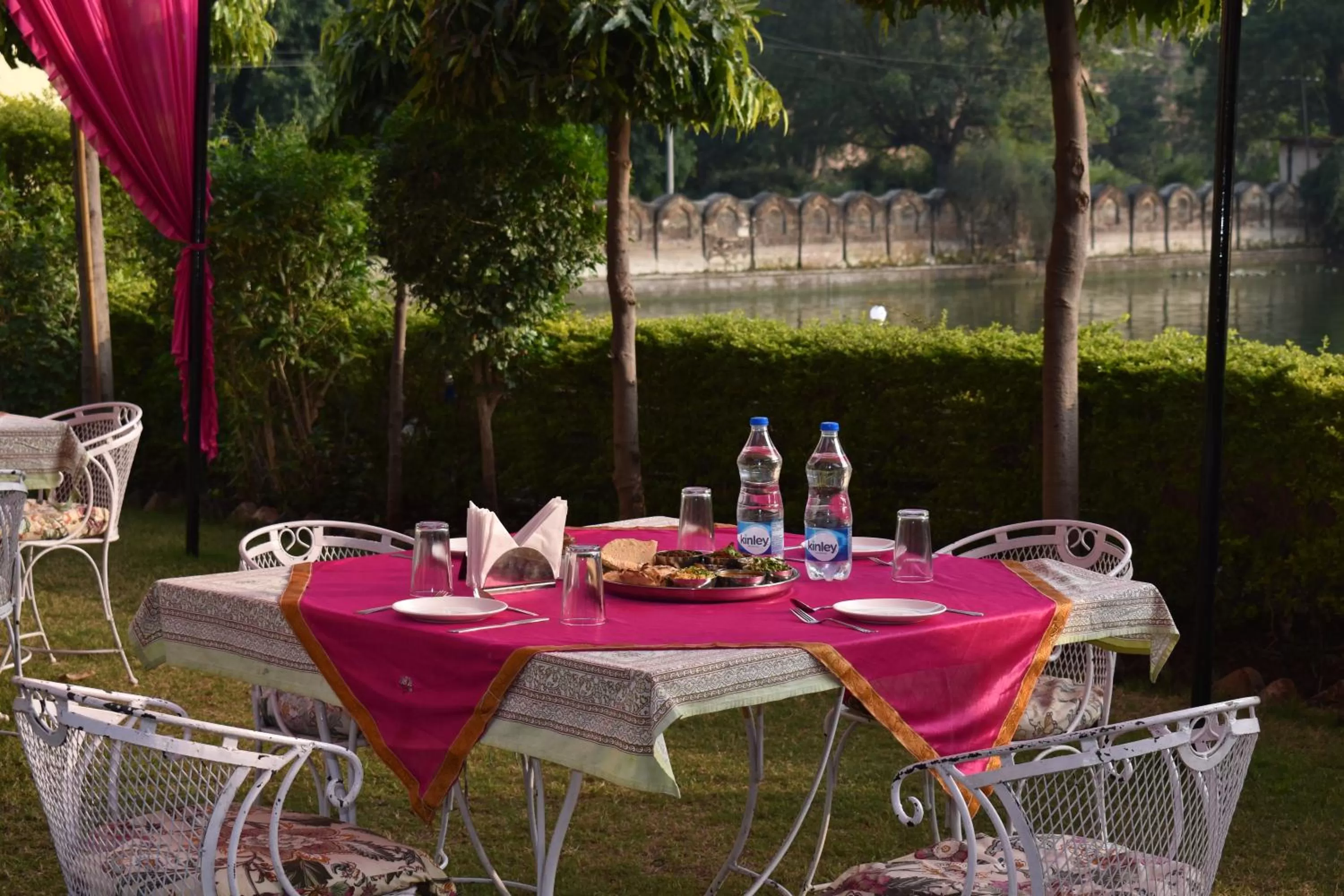 Restaurant/places to eat in Hotel Nawal Sagar Palace - Bundi