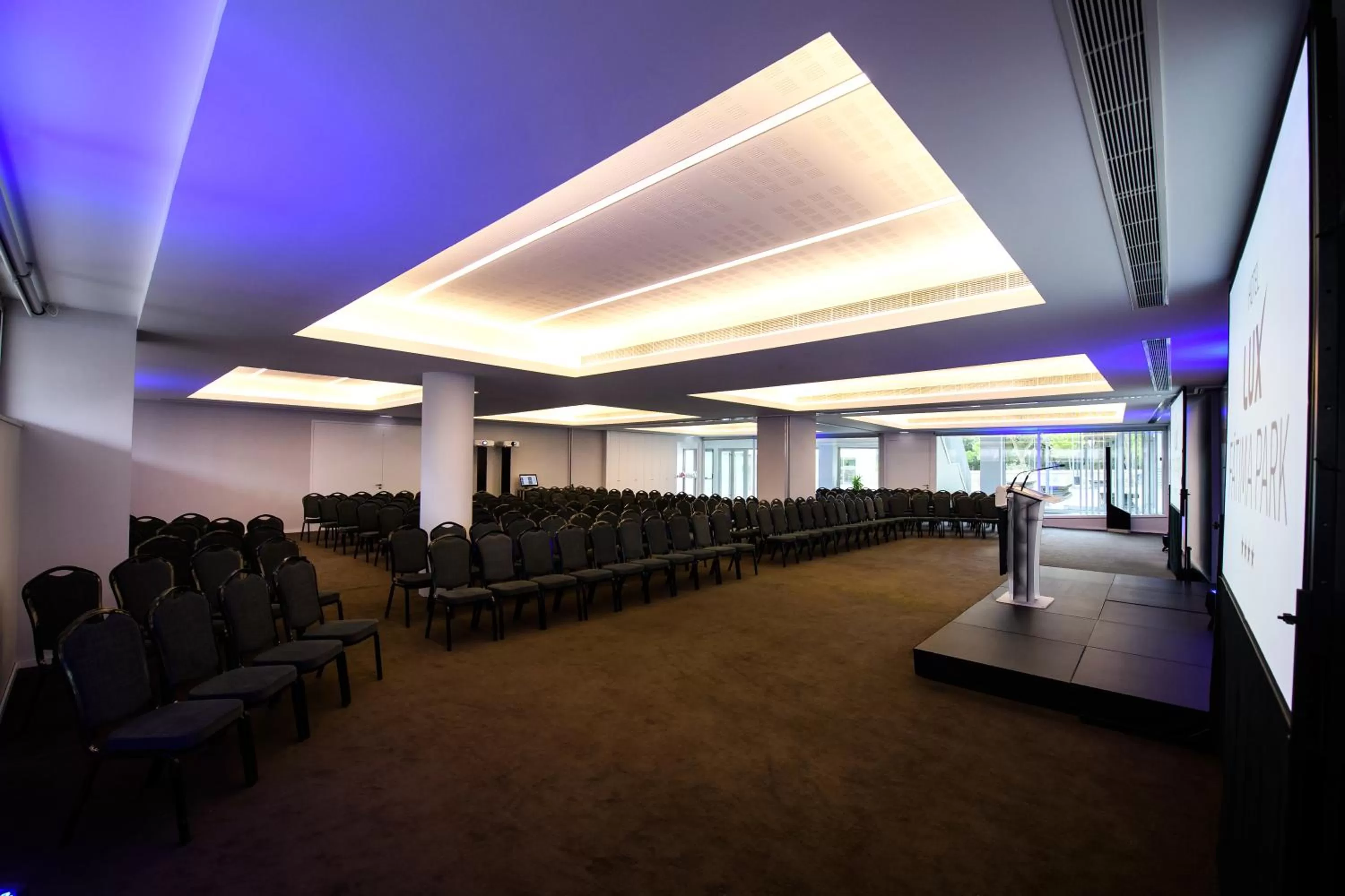 Business facilities in Hotel Lux Fatima