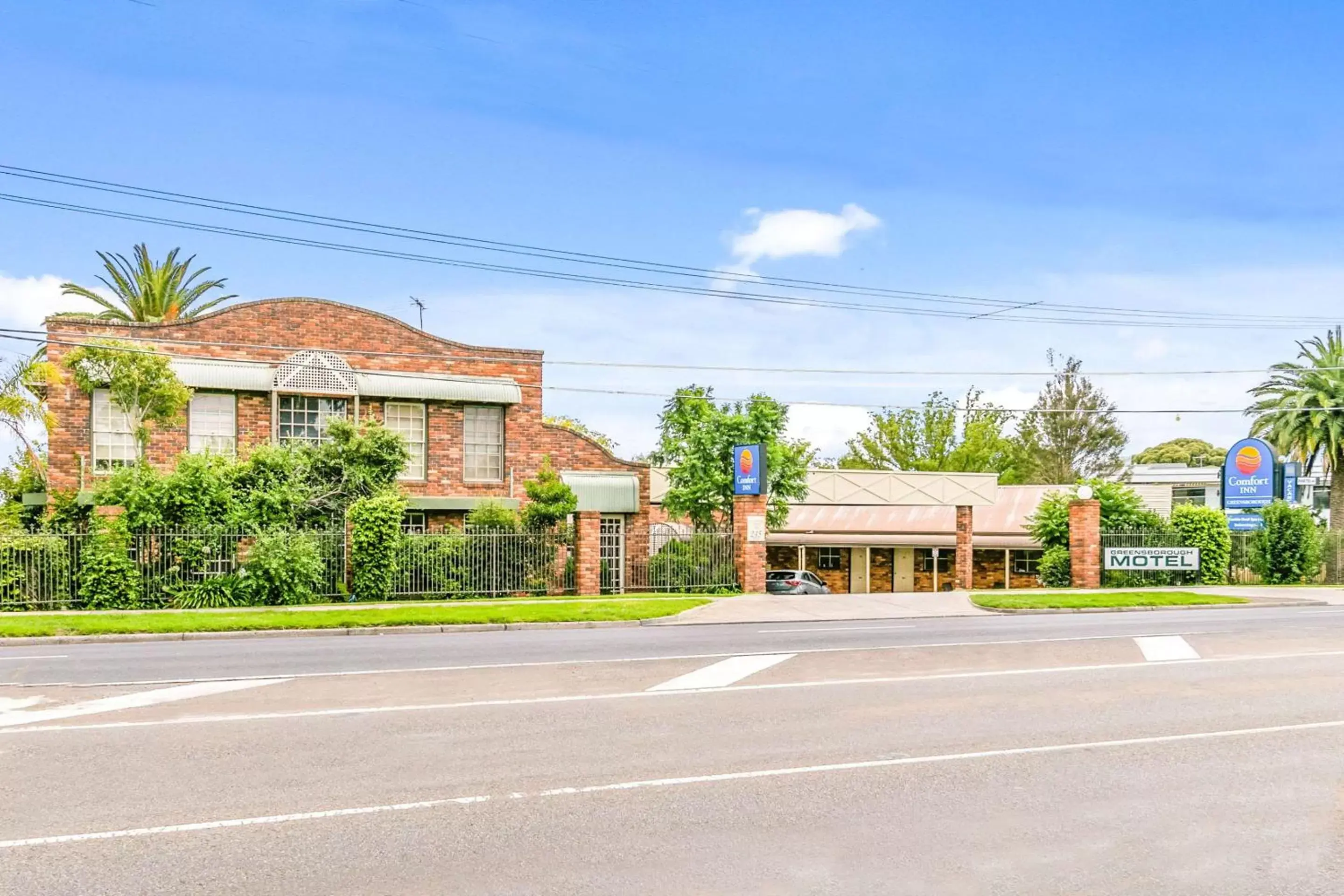 Property Building in Comfort Inn Greensborough