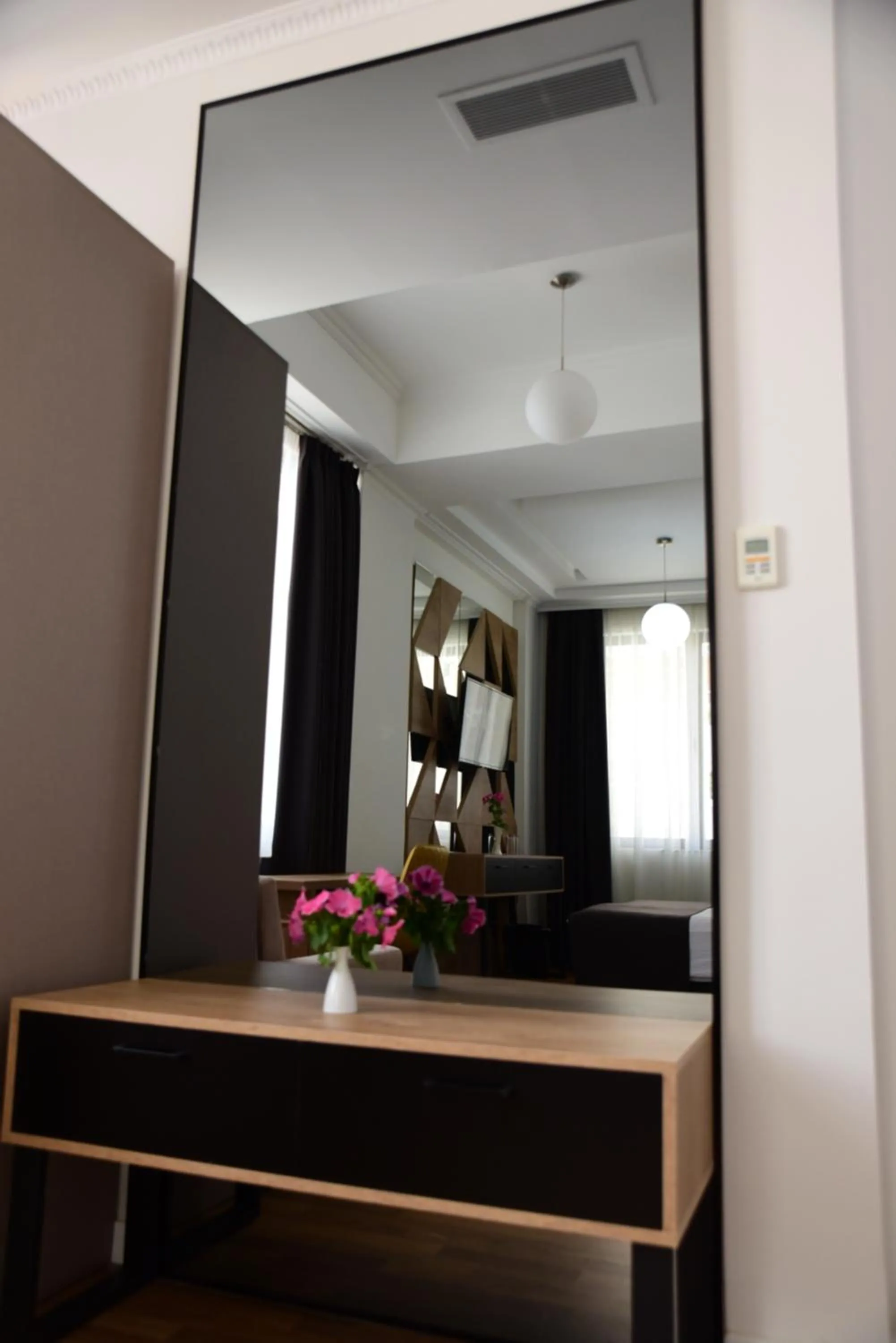 Decorative detail in Hotel Comfort