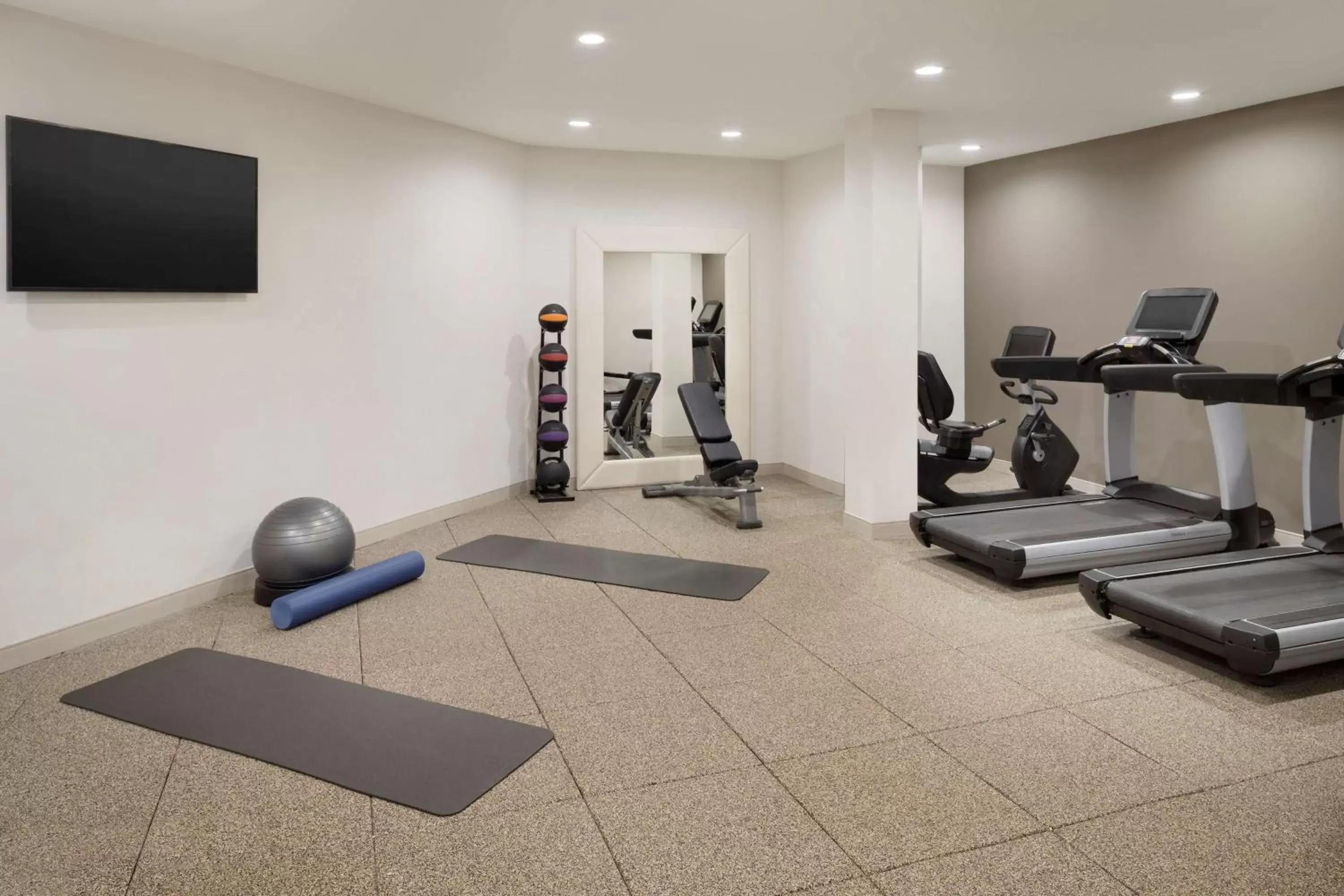 Fitness centre/facilities, Fitness Center/Facilities in Embassy Suites by Hilton Columbus