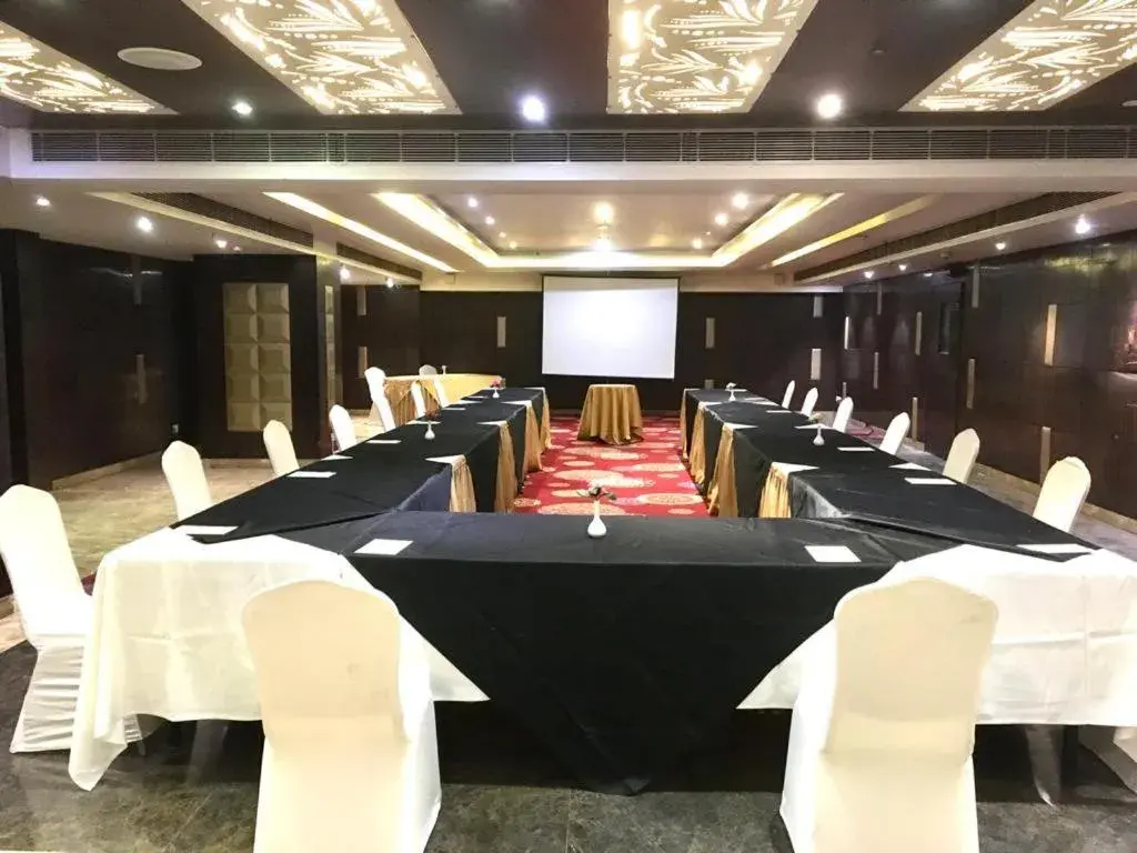 Meeting/conference room in Renest Jaipur