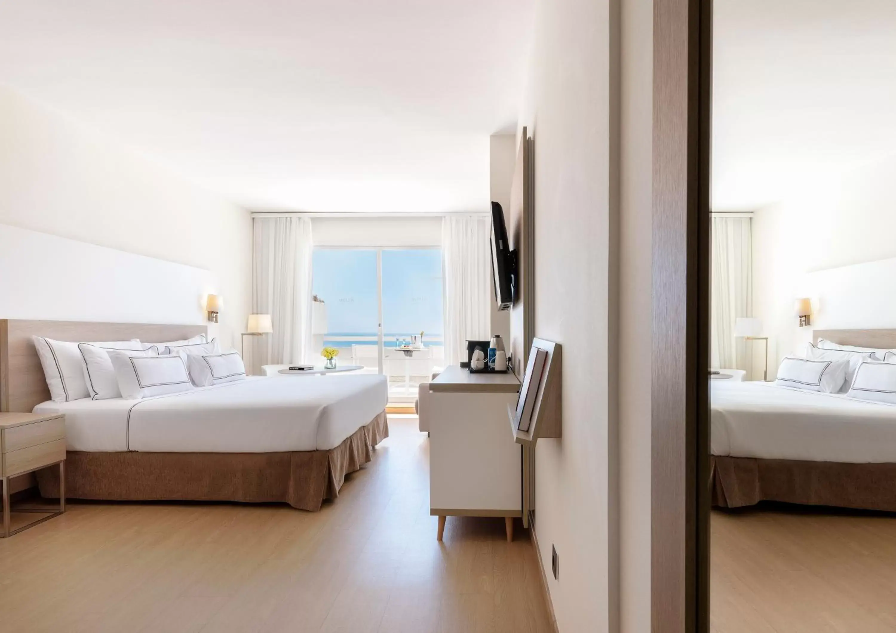 Photo of the whole room, Bed in Melia Sitges