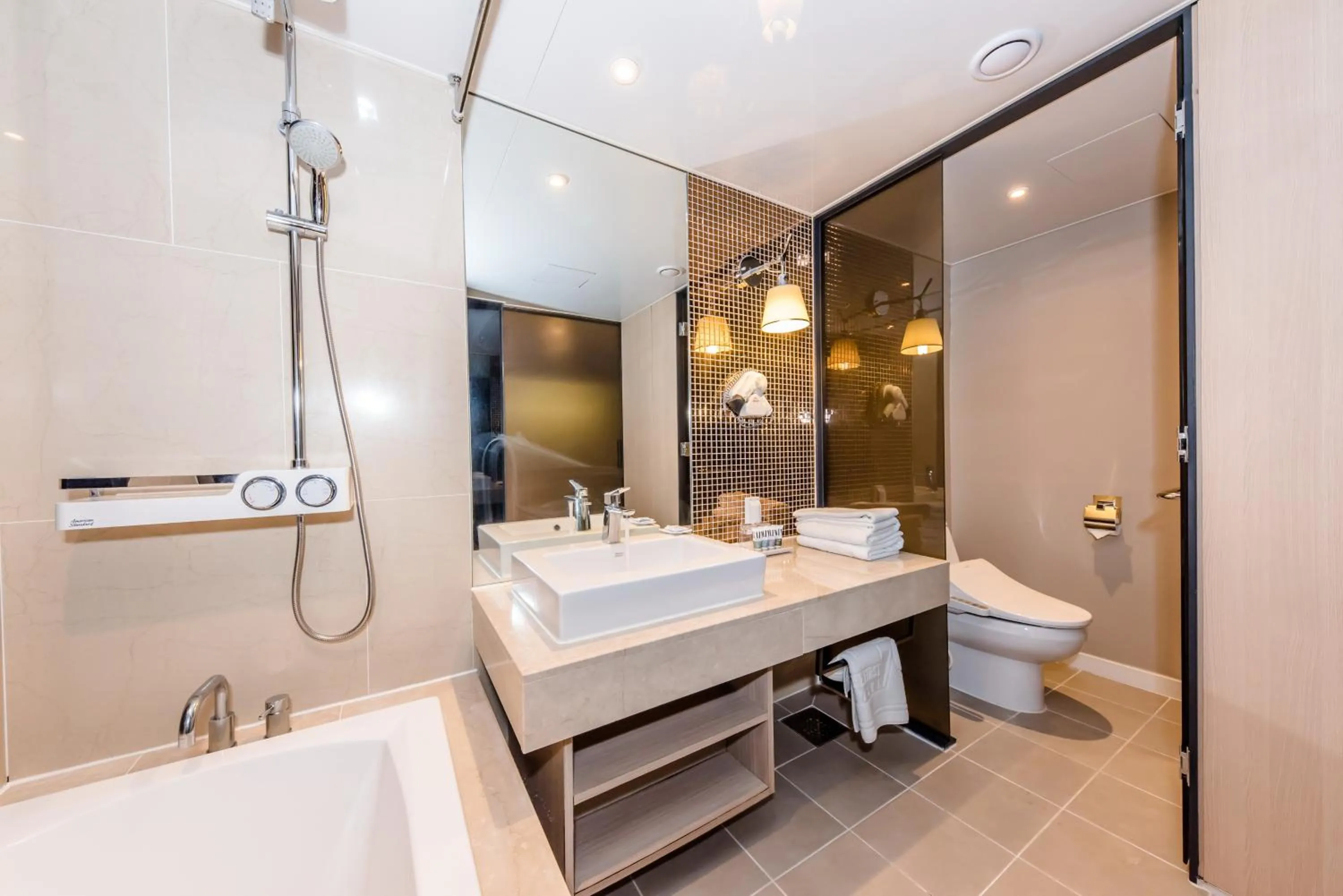 Toilet in The First70 Hotel