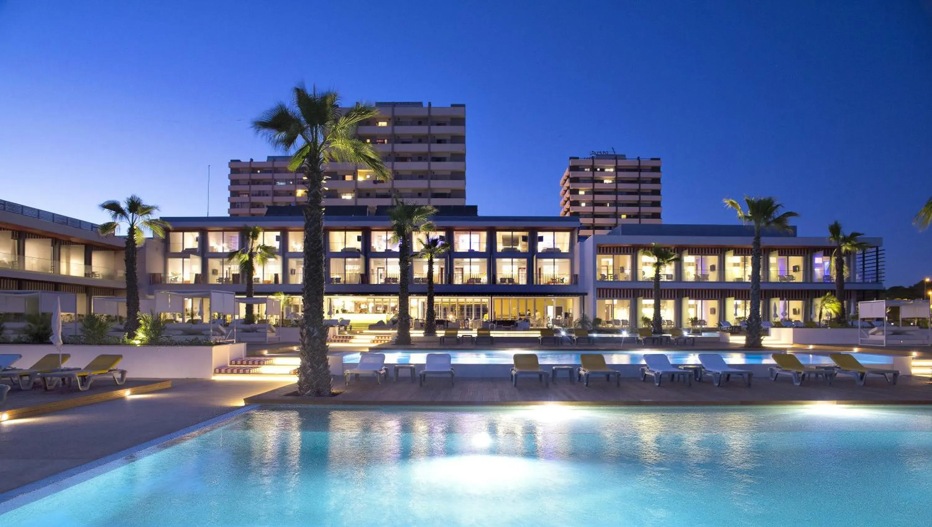 Swimming pool, Property Building in Pestana Alvor South Beach Premium Suite Hotel