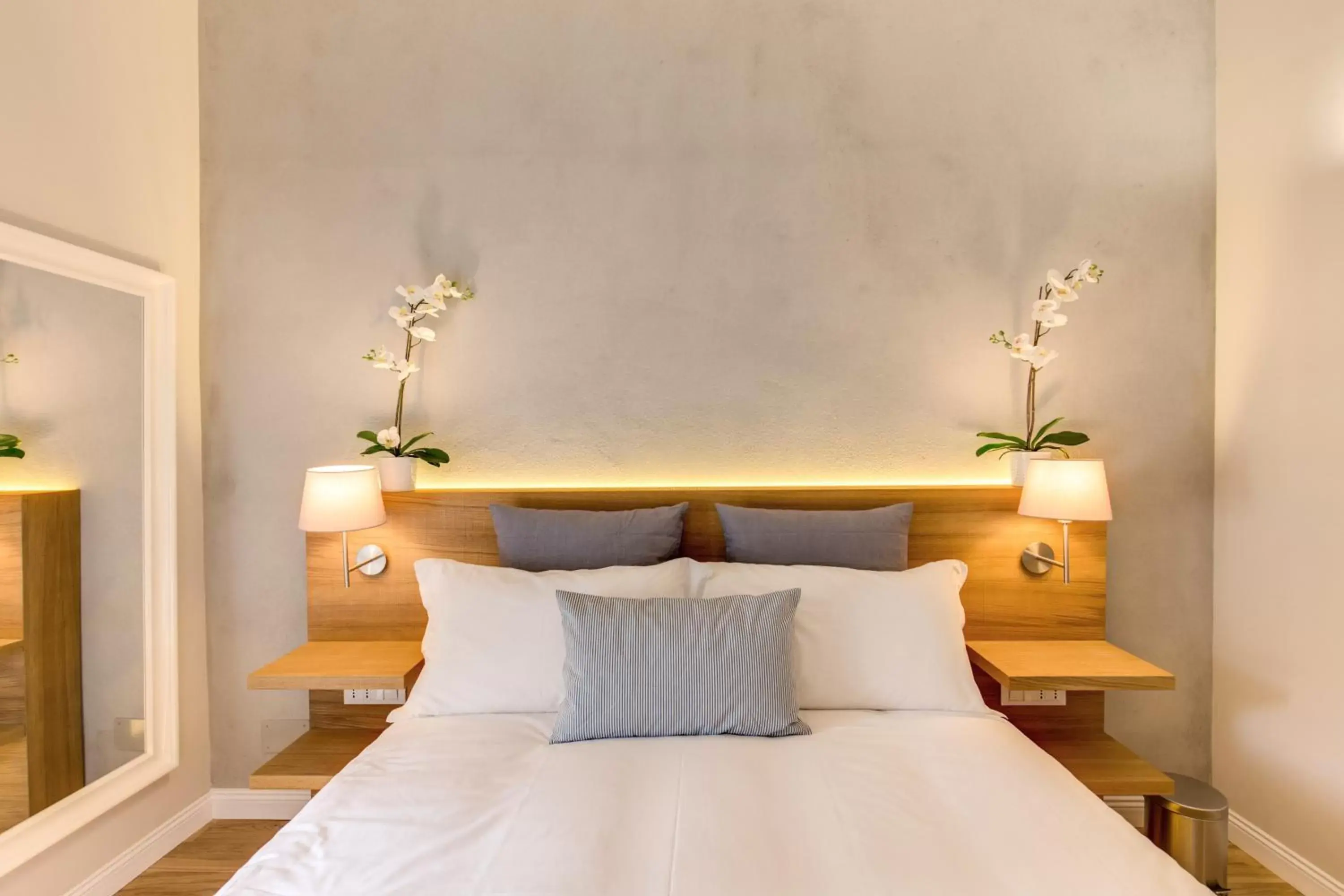Bed in The Spanish Suite Campo de' Fiori