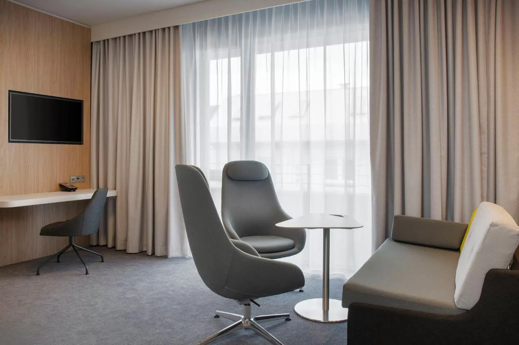 Photo of the whole room, Seating Area in Holiday Inn Express Stuttgart-Waiblingen, an IHG Hotel