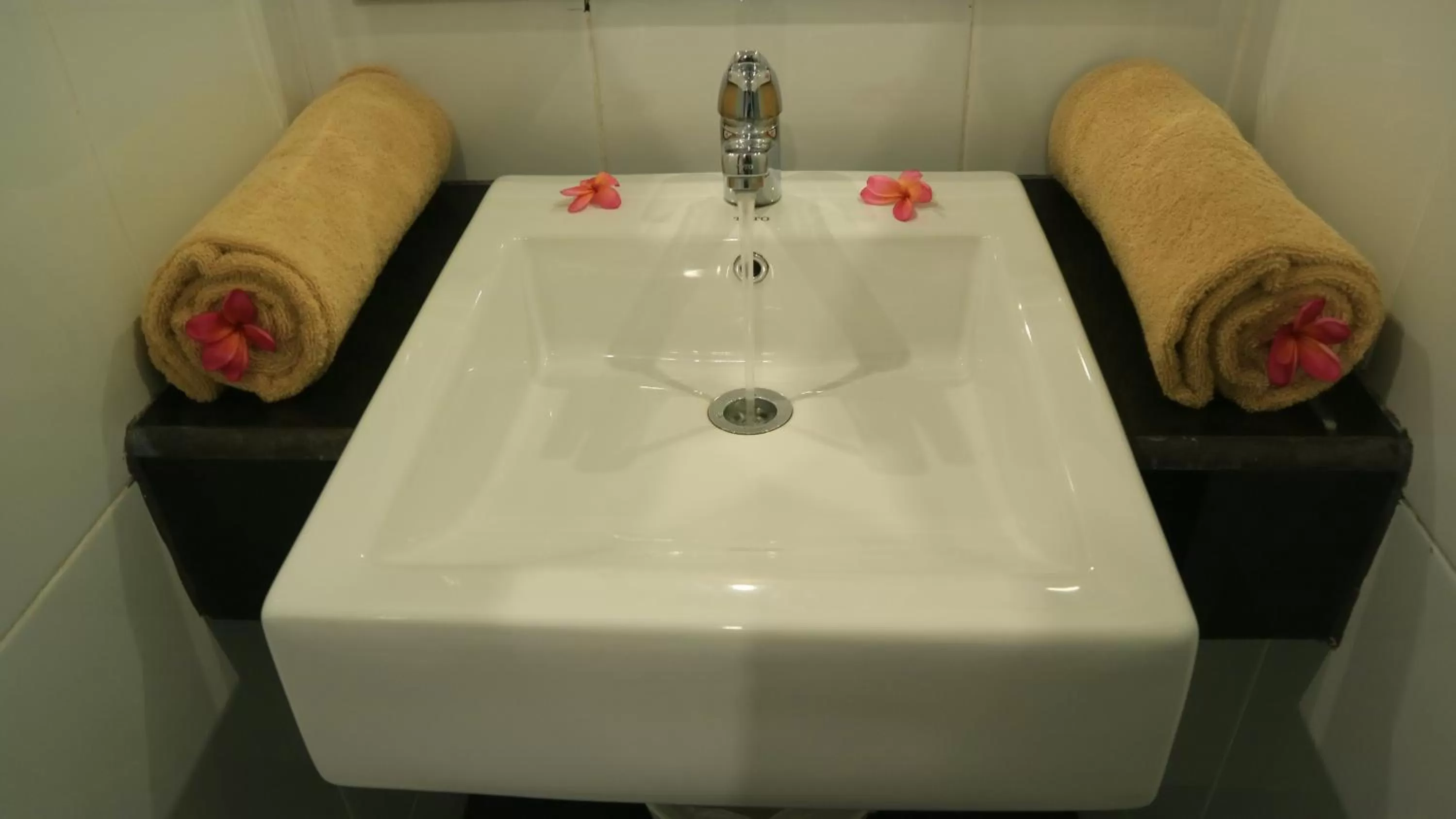 Sunset House Gili Meno