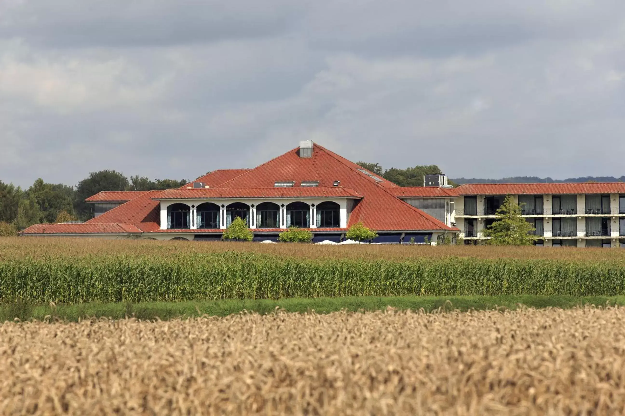 Facade/entrance in Van der Valk Hotel Melle - Osnabrück Facade/entrance in Van der Valk Hotel Melle - Osnabrück