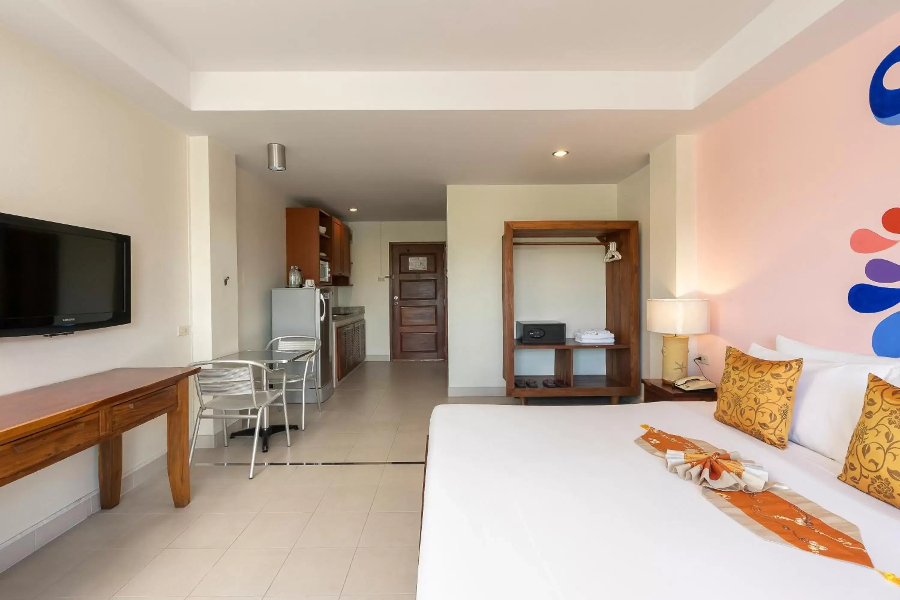 Bedroom, TV/Entertainment Center in Bella Villa Pattaya 3rd Road