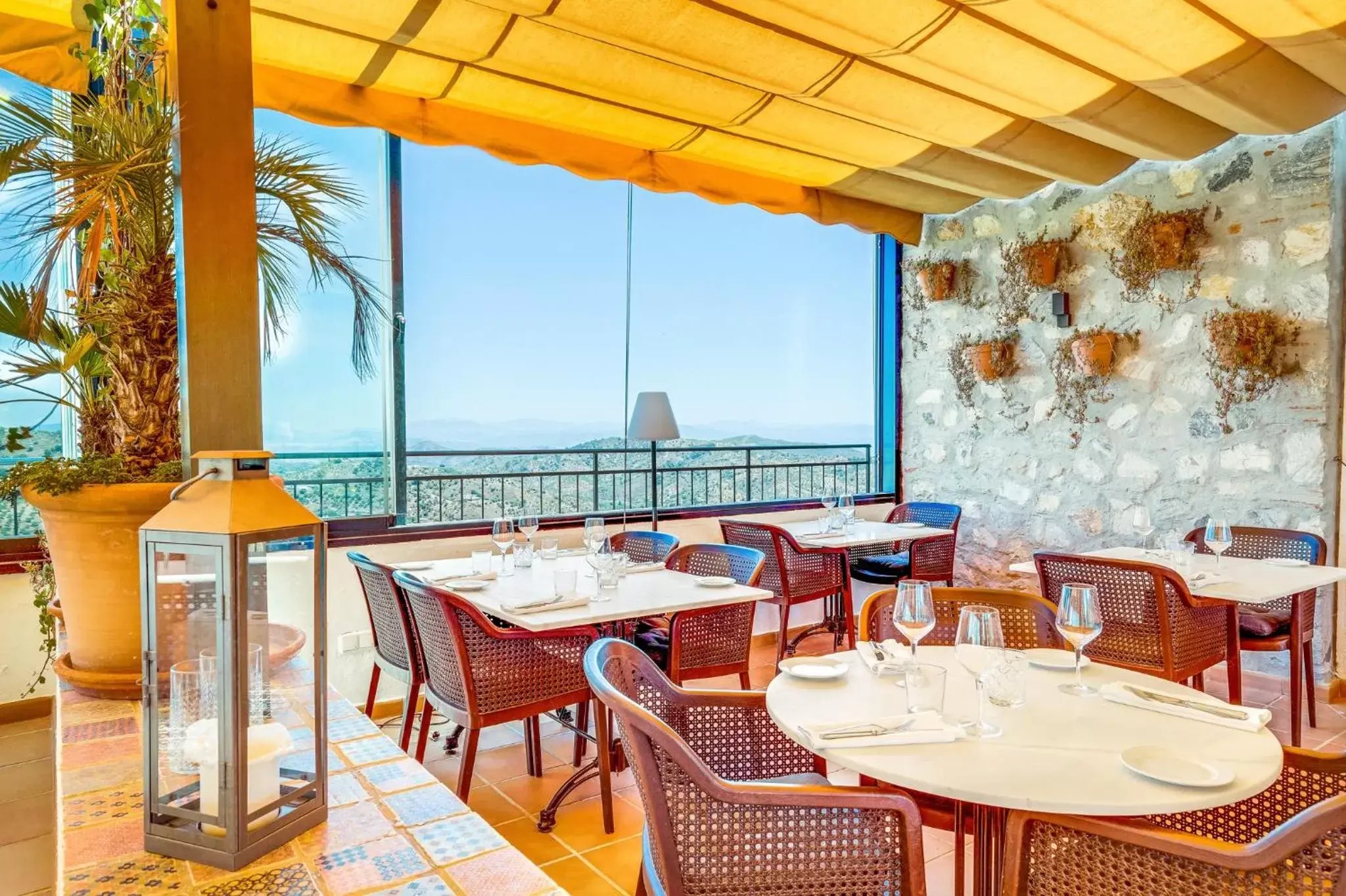 Restaurant/Places to Eat in Hotel Castillo de Monda