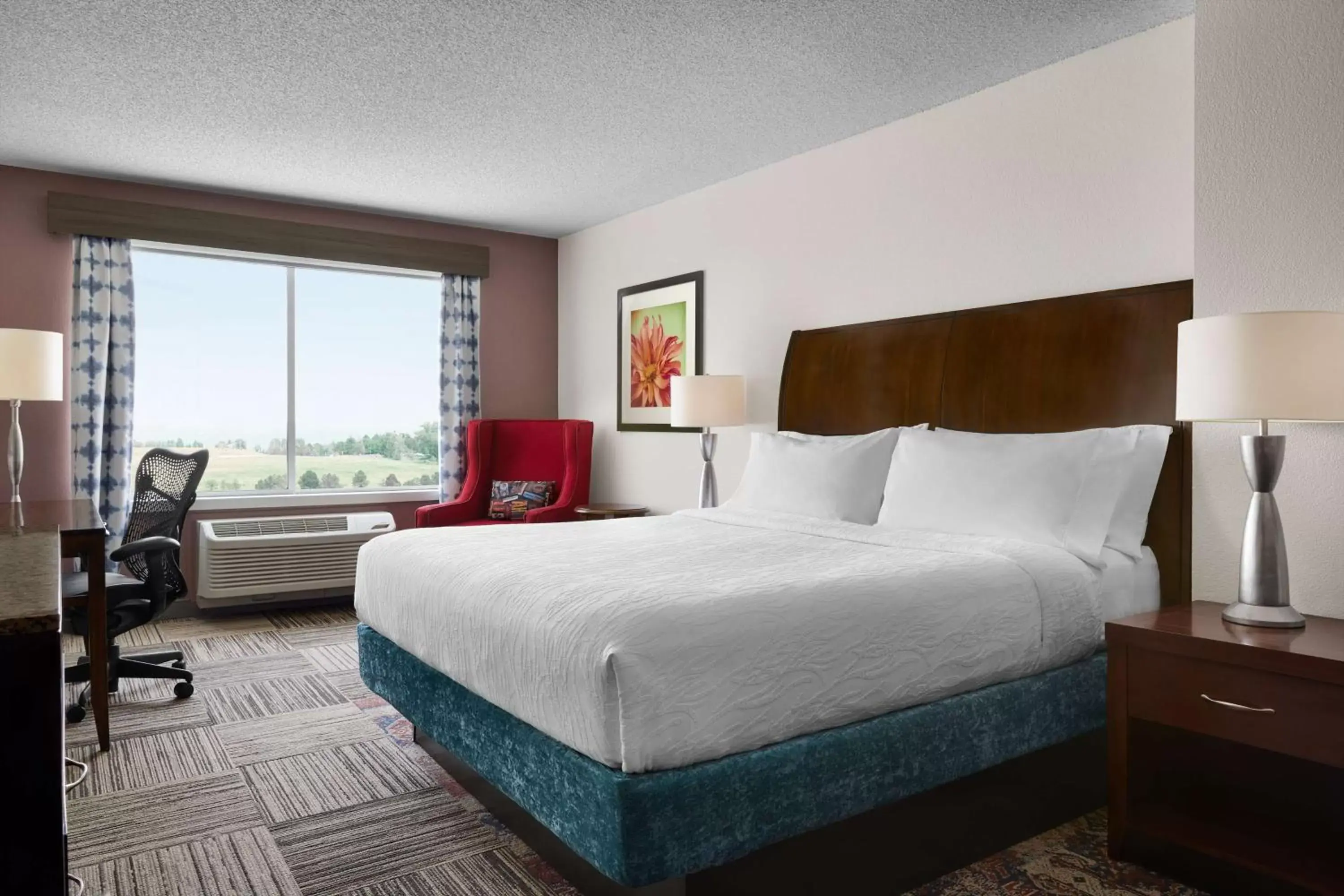 Bedroom, Bed in Hilton Garden Inn Denver South Park Meadows Area