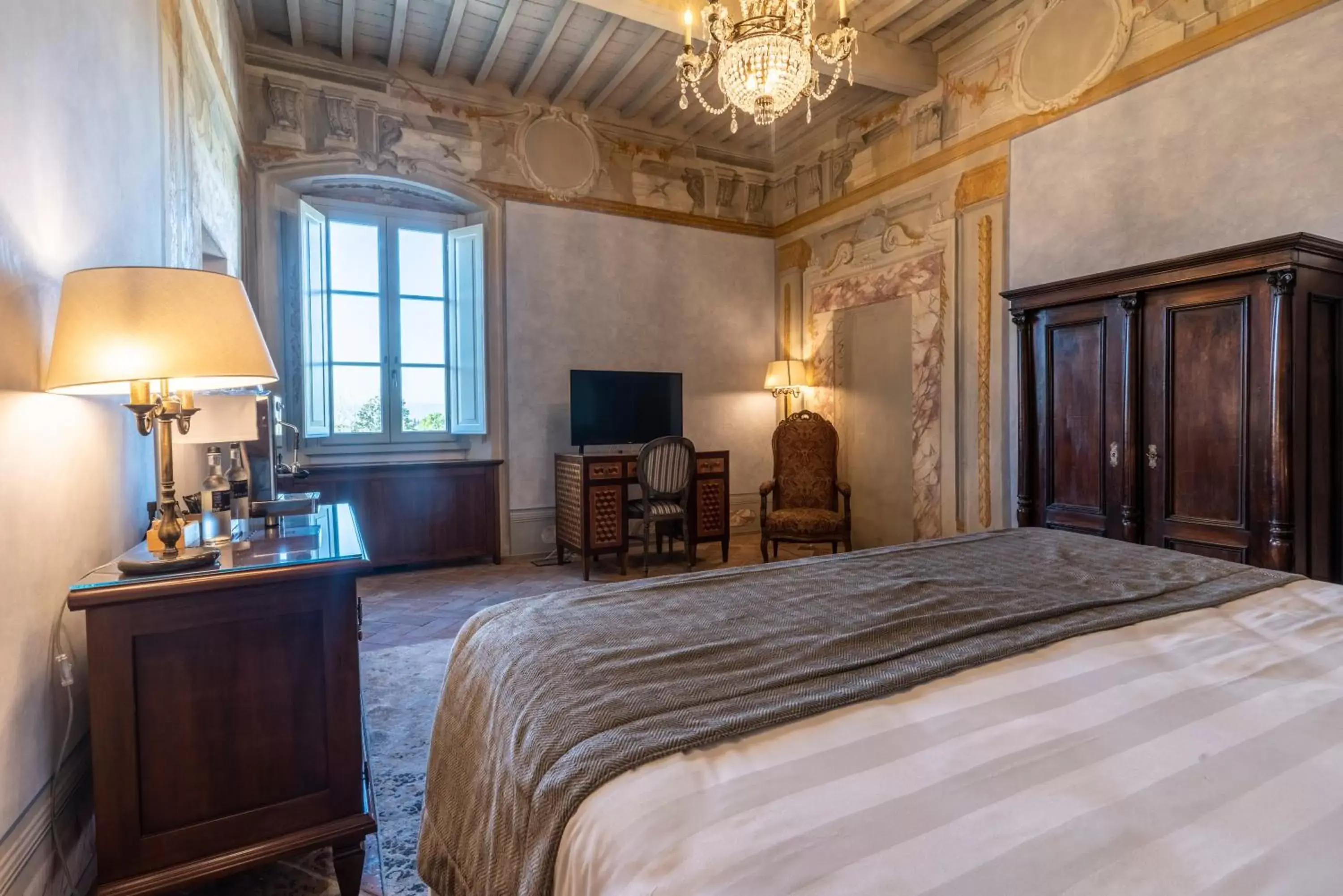 Bed in Villa Petriolo