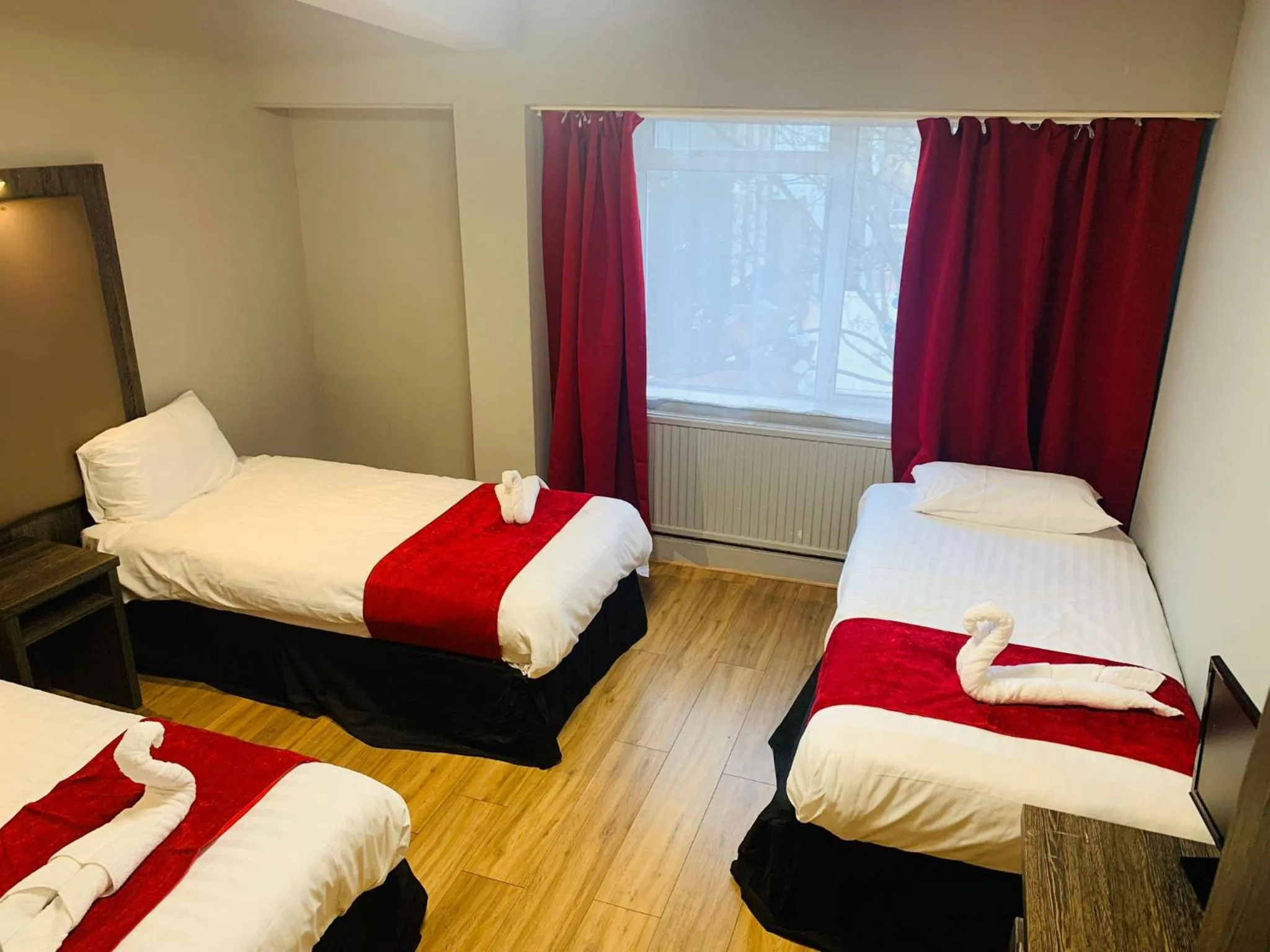 Bedroom, Bed in Hotel Lily