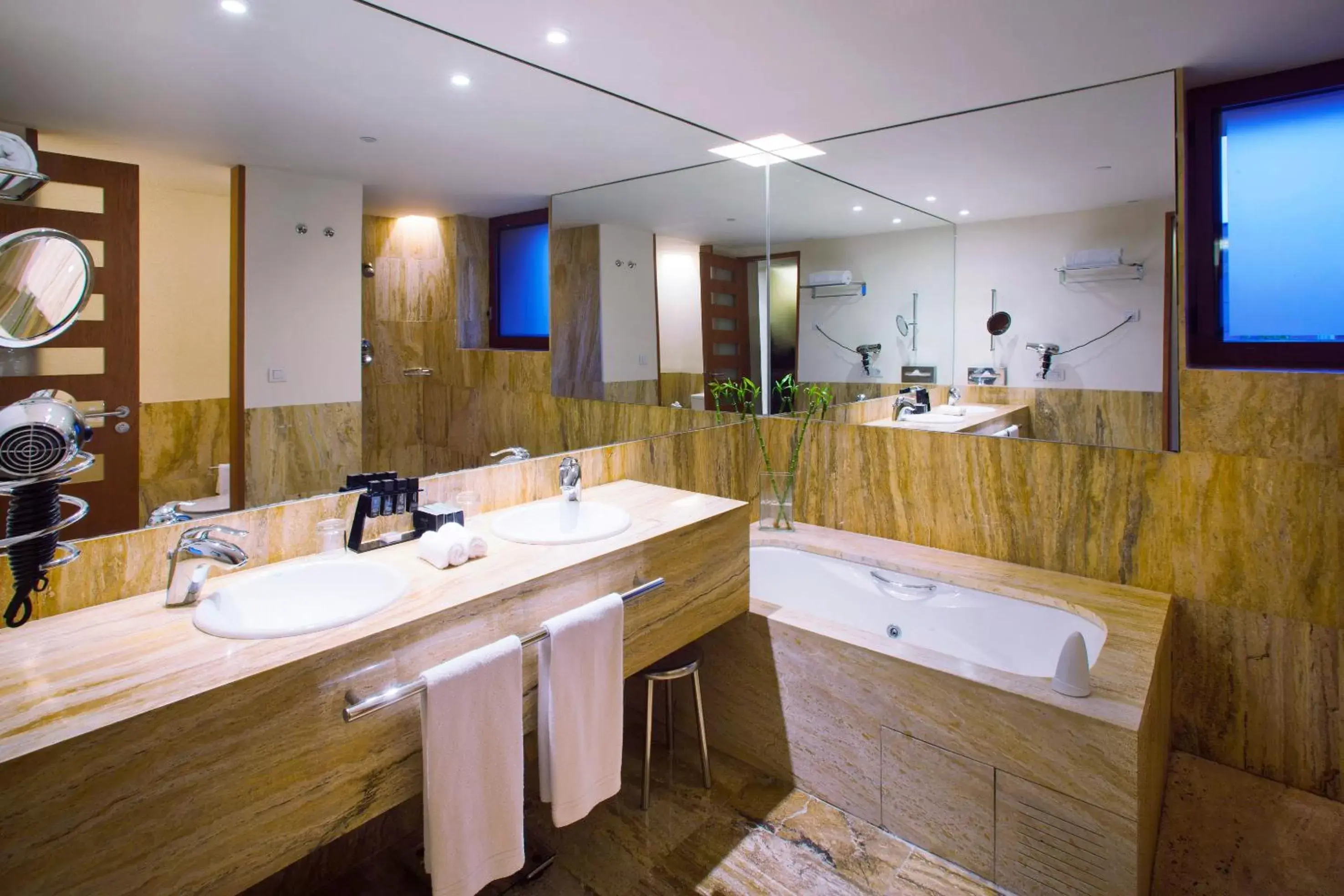 Bathroom in Hotel Melia Bilbao