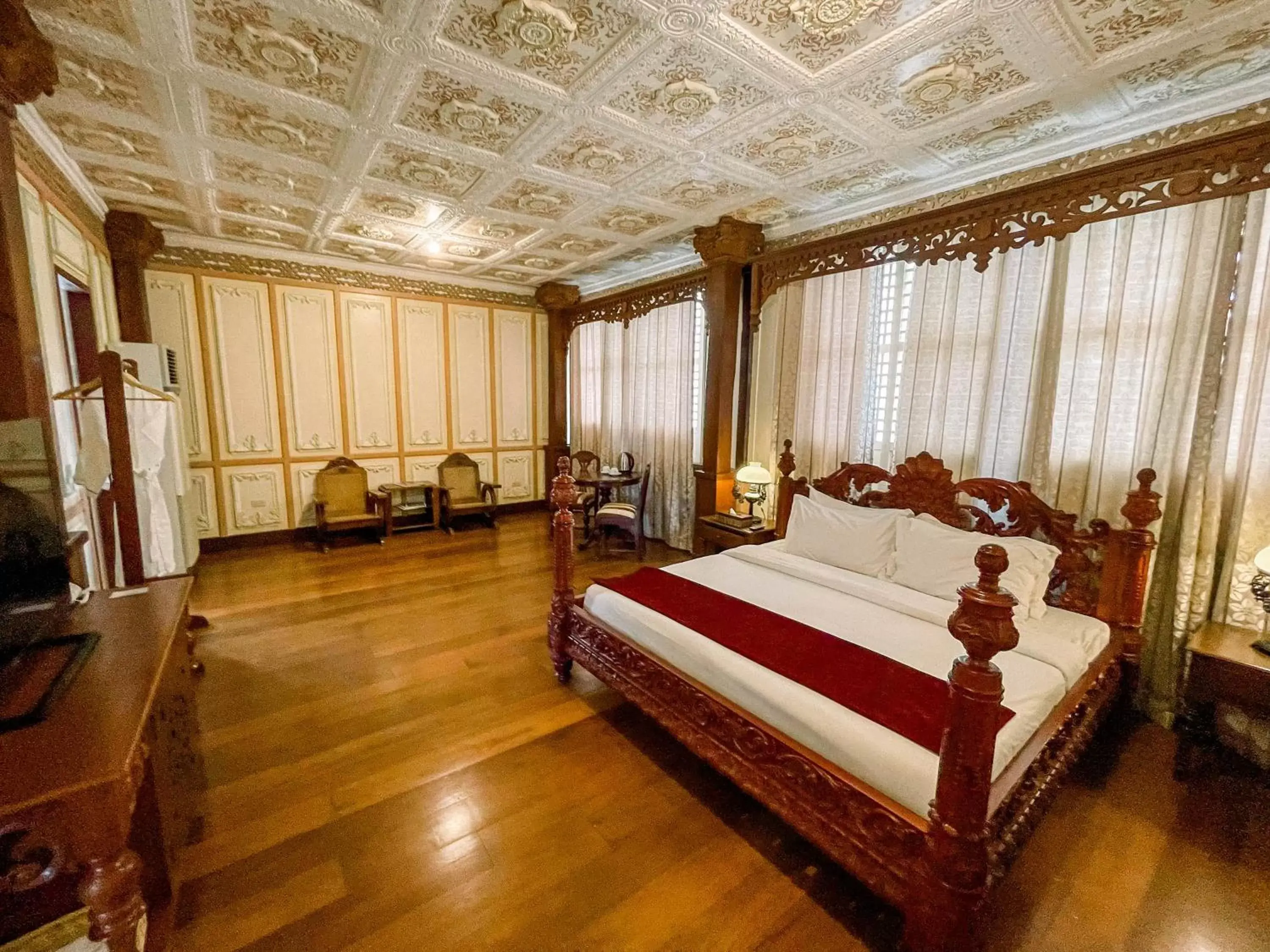 Bed in Las Casas Filipinas de Acuzar