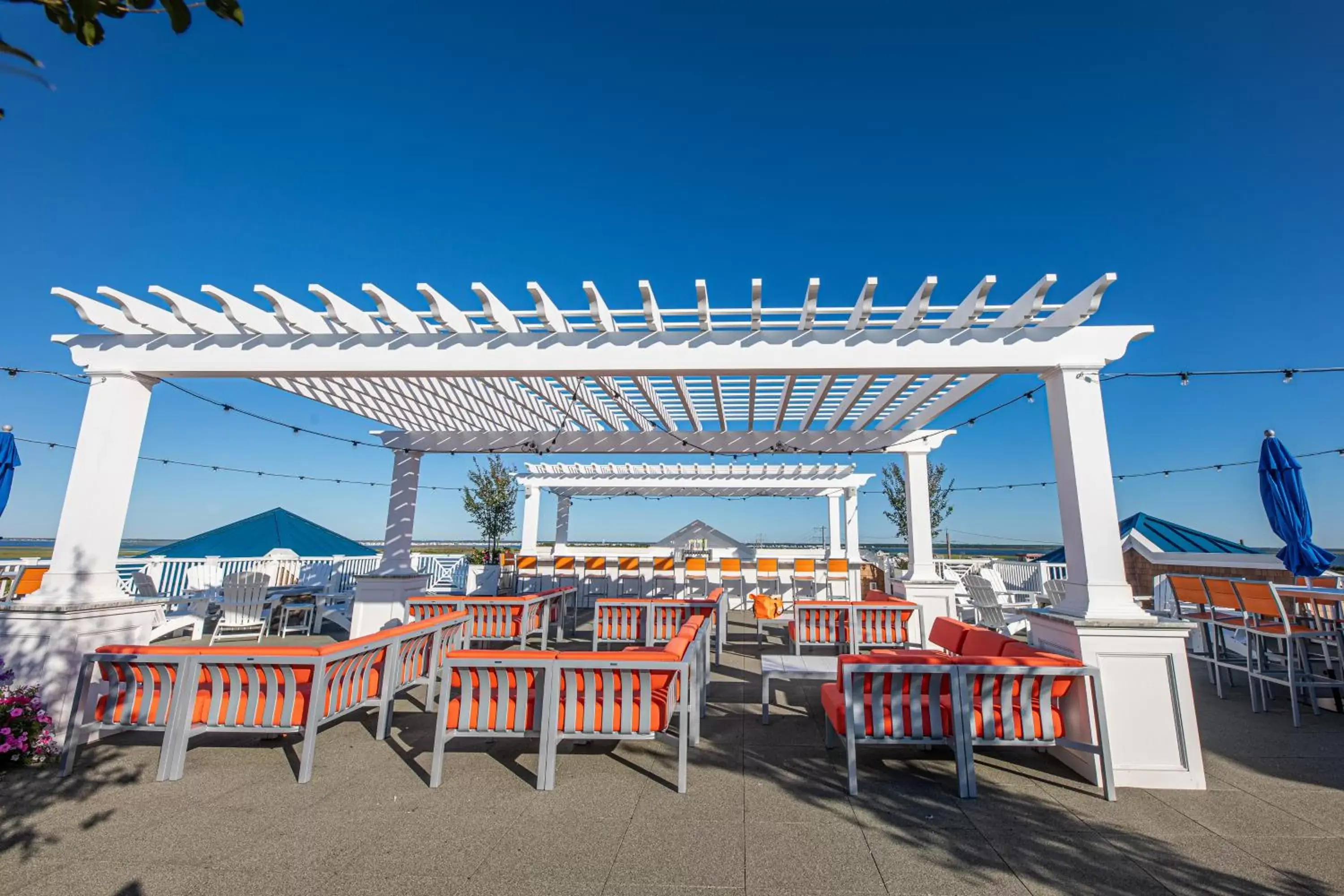 Patio, Restaurant/Places to Eat in Hotel LBI