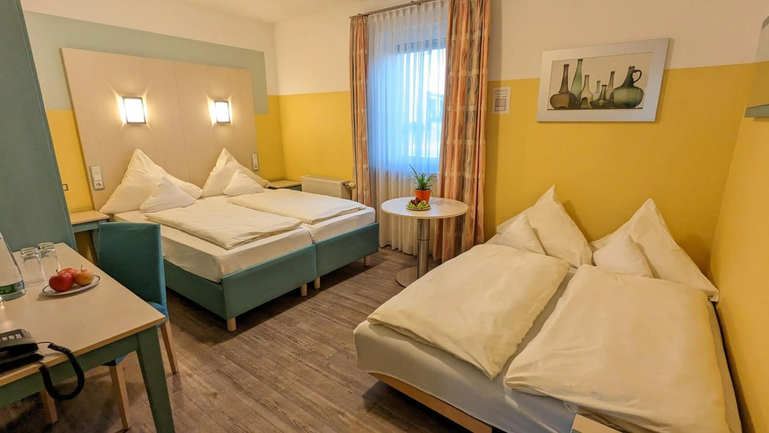 Bed in Ambient Hotel am Europakanal