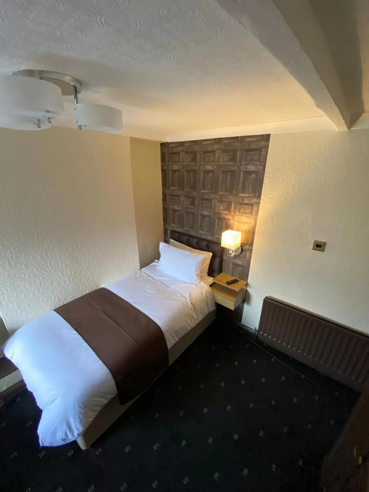 Bedroom, Bed in The Redwell Inn