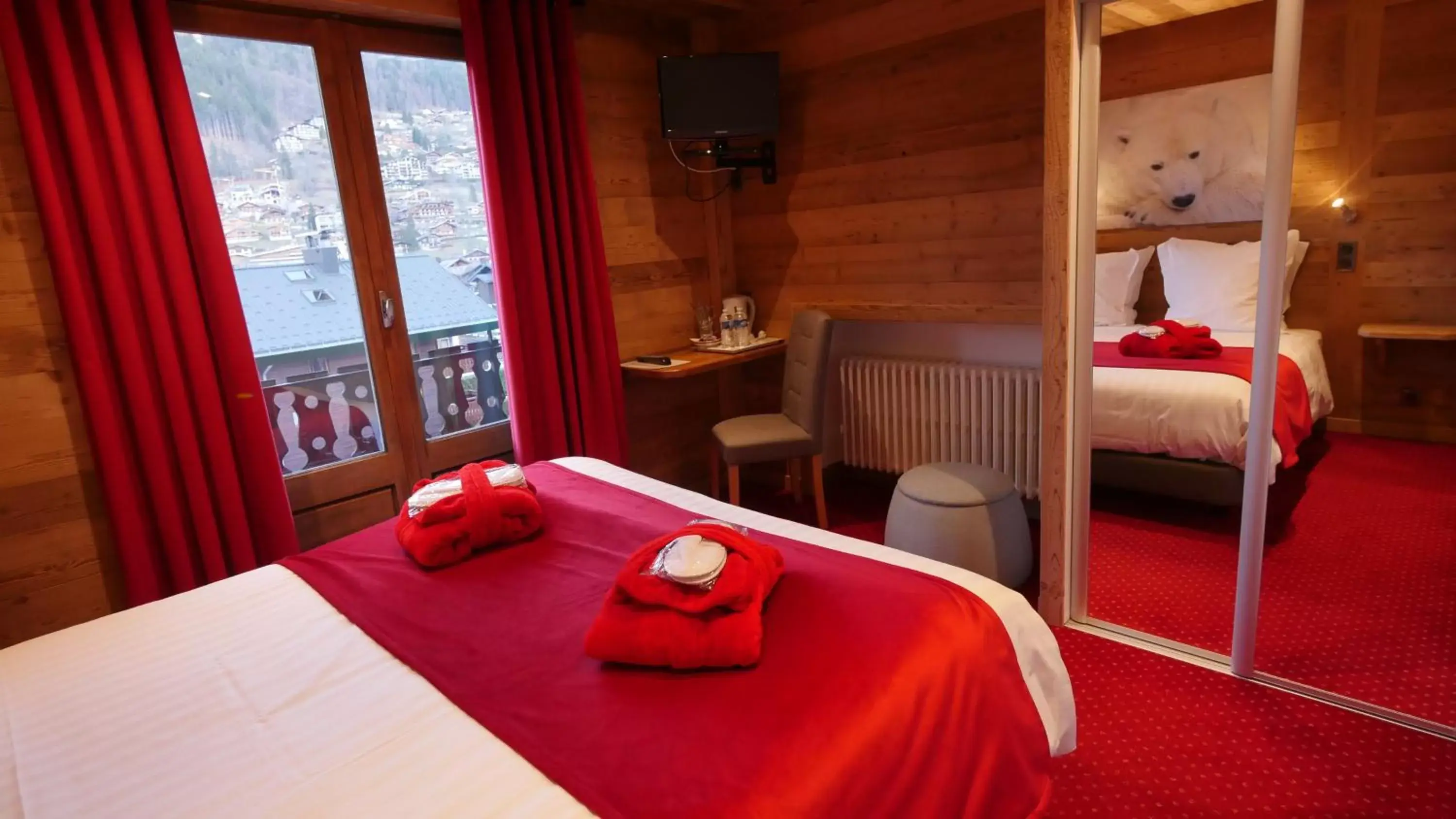 Bedroom, Bed in Hotel Bel'alpe