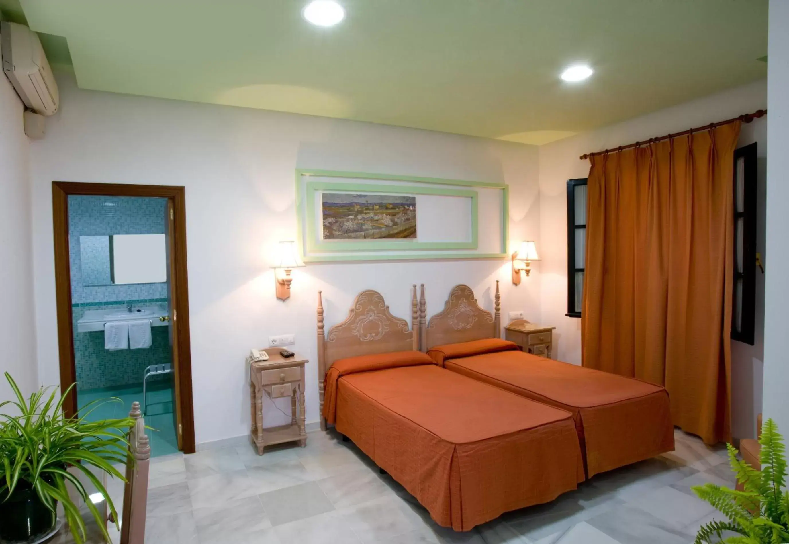 Photo of the whole room, Bed in Los Helechos Photo of the whole room, Bed in Los Helechos