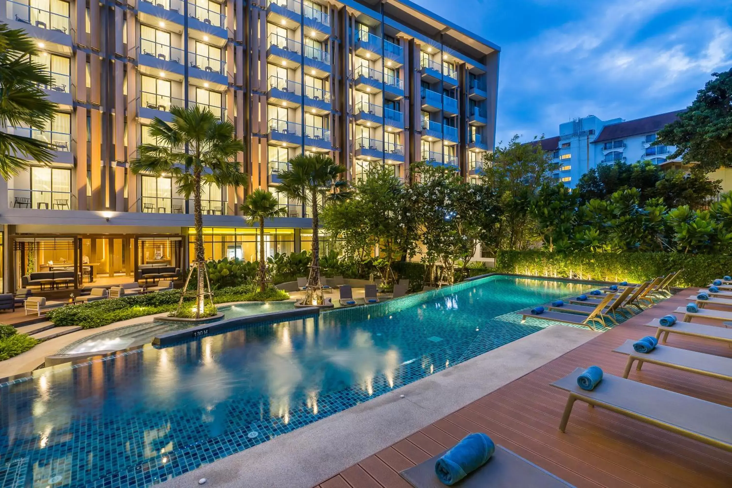 Swimming Pool in Hotel Amber Pattaya