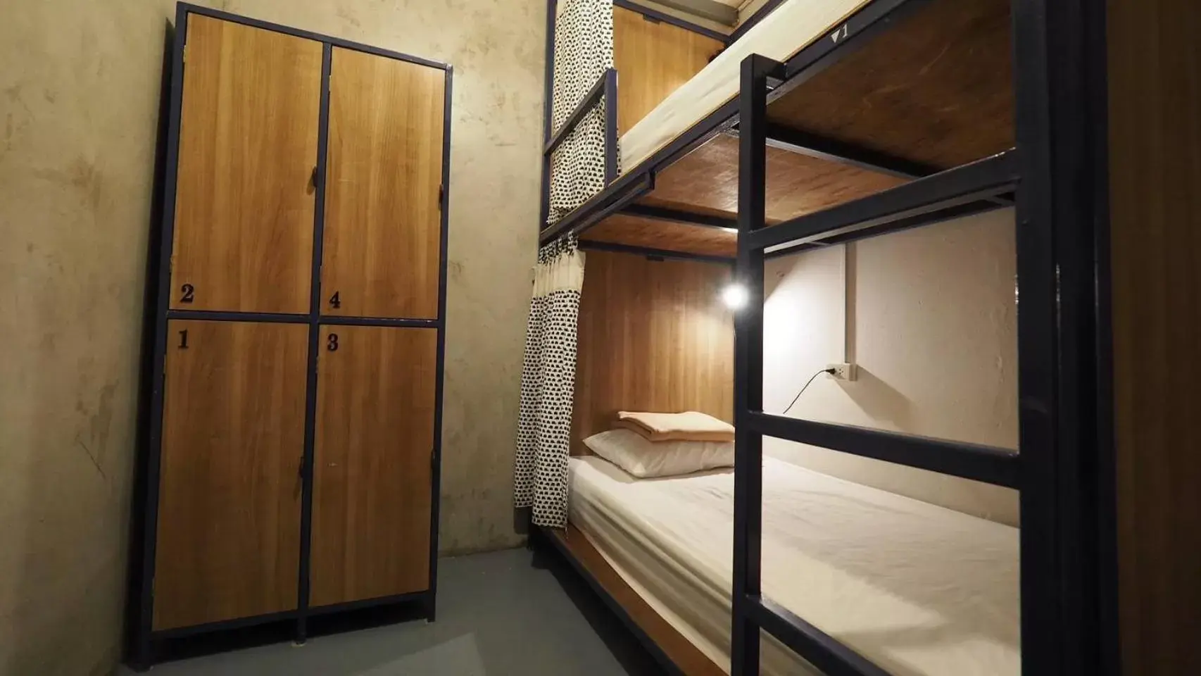 Bunk Bed in Hoft Hostel Bangkok