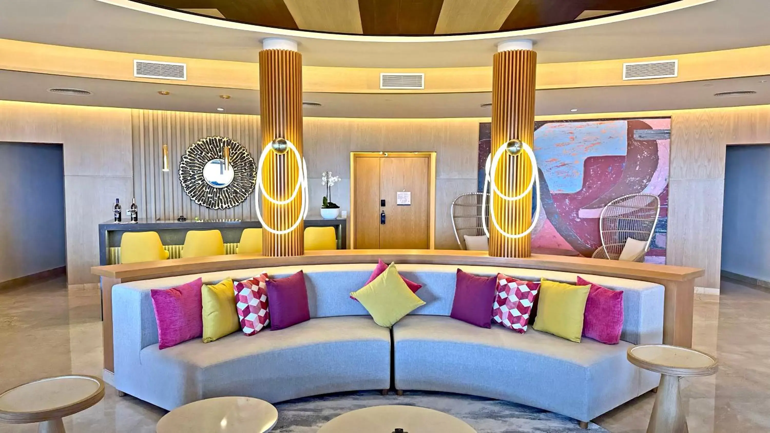 Living room, Seating Area in Royalton Splash Riviera Cancun, An Autograph Collection All-Inclusive Resort