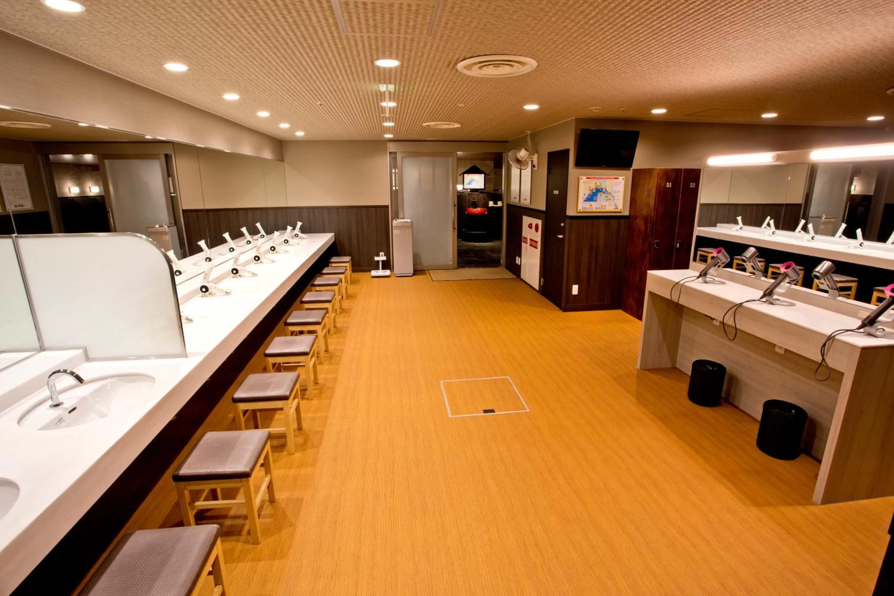 Hot Spring Bath in Natural Hot Spring Yaoji Hakata Hotel