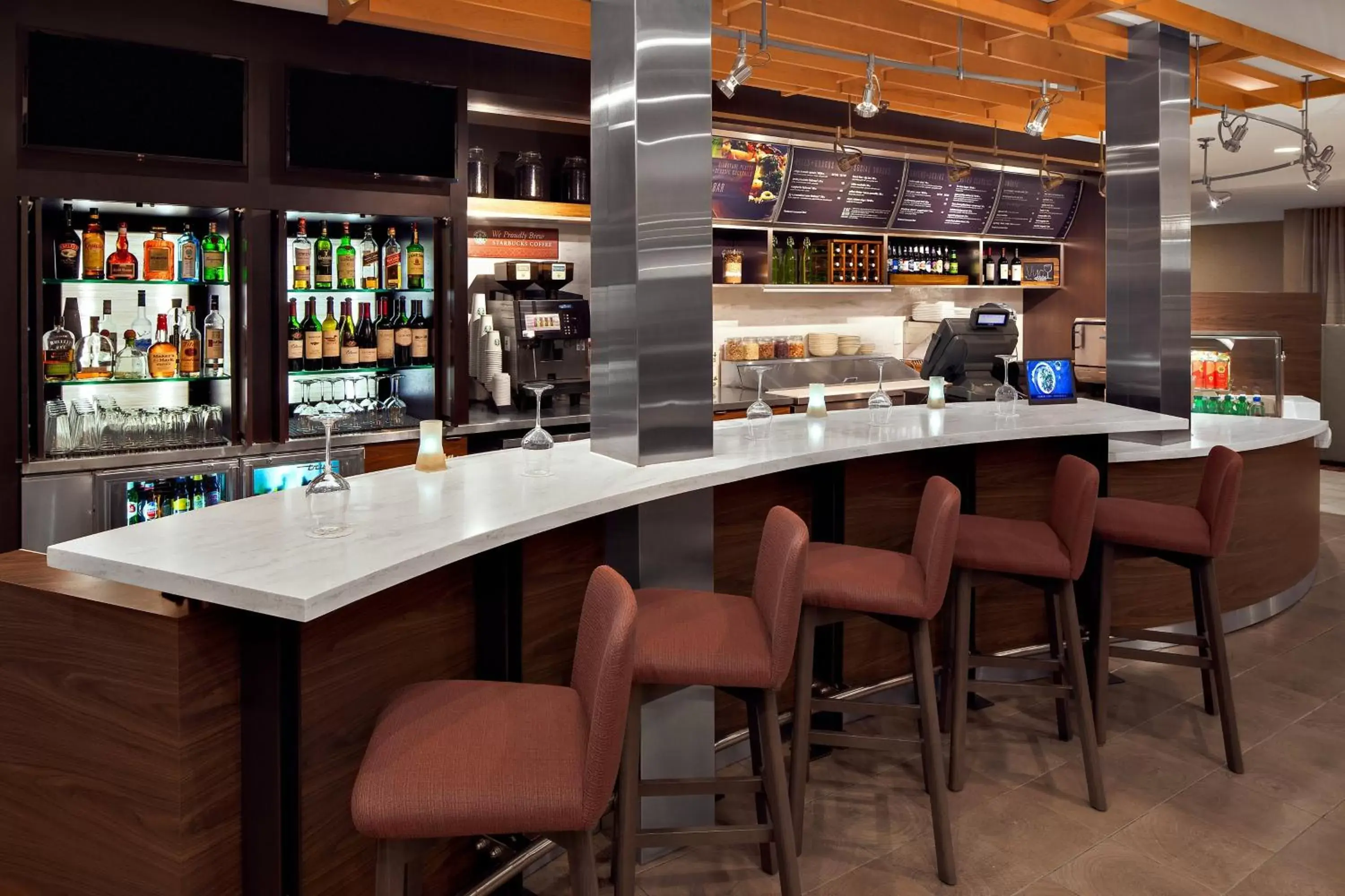 Restaurant/places to eat, Lounge/Bar in Courtyard by Marriott Pittsburgh Airport