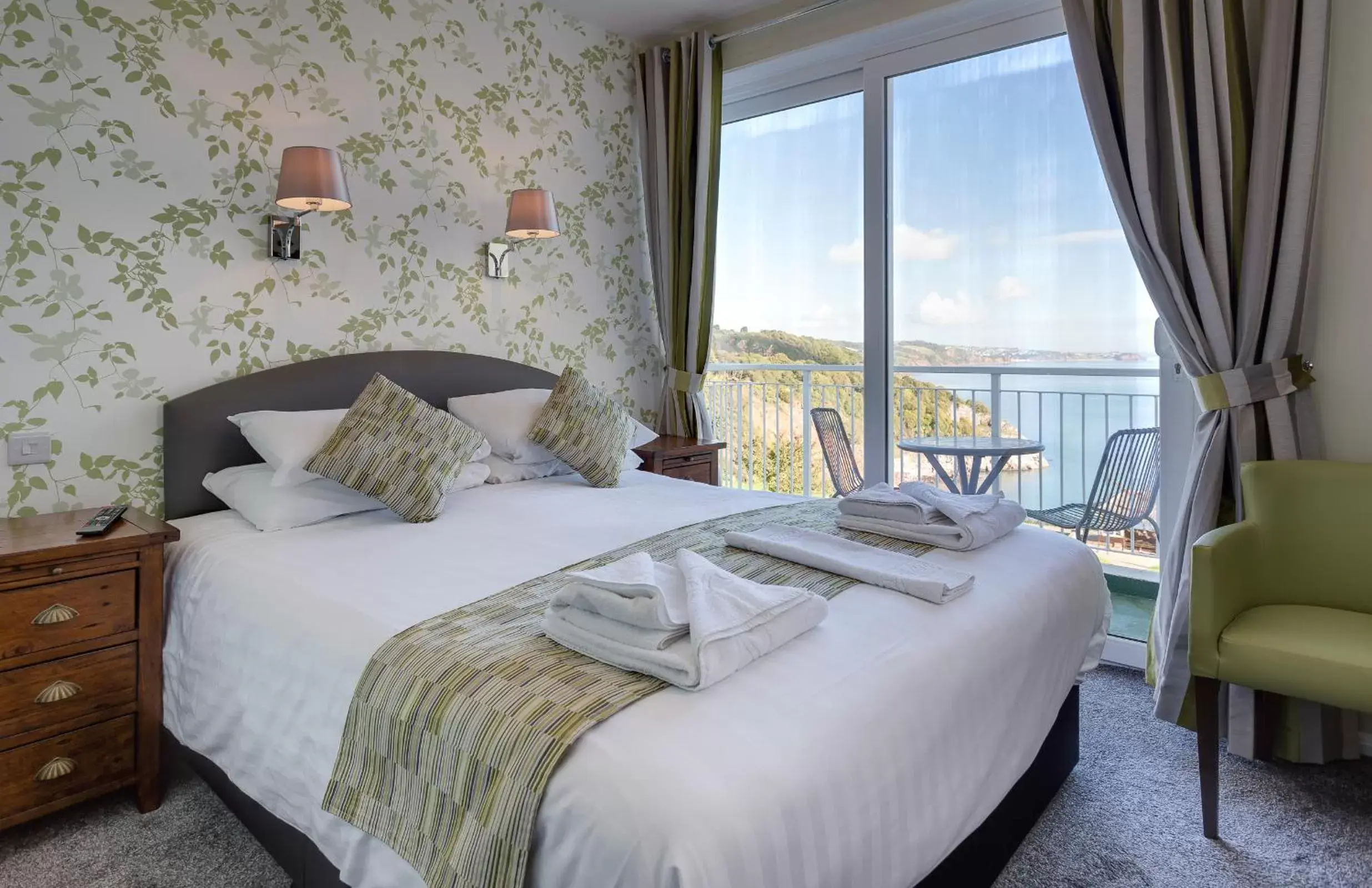 Double Room with Sea View and Balcony in The Babbacombe Hotel Double Room with Sea View and Balcony in The Babbacombe Hotel