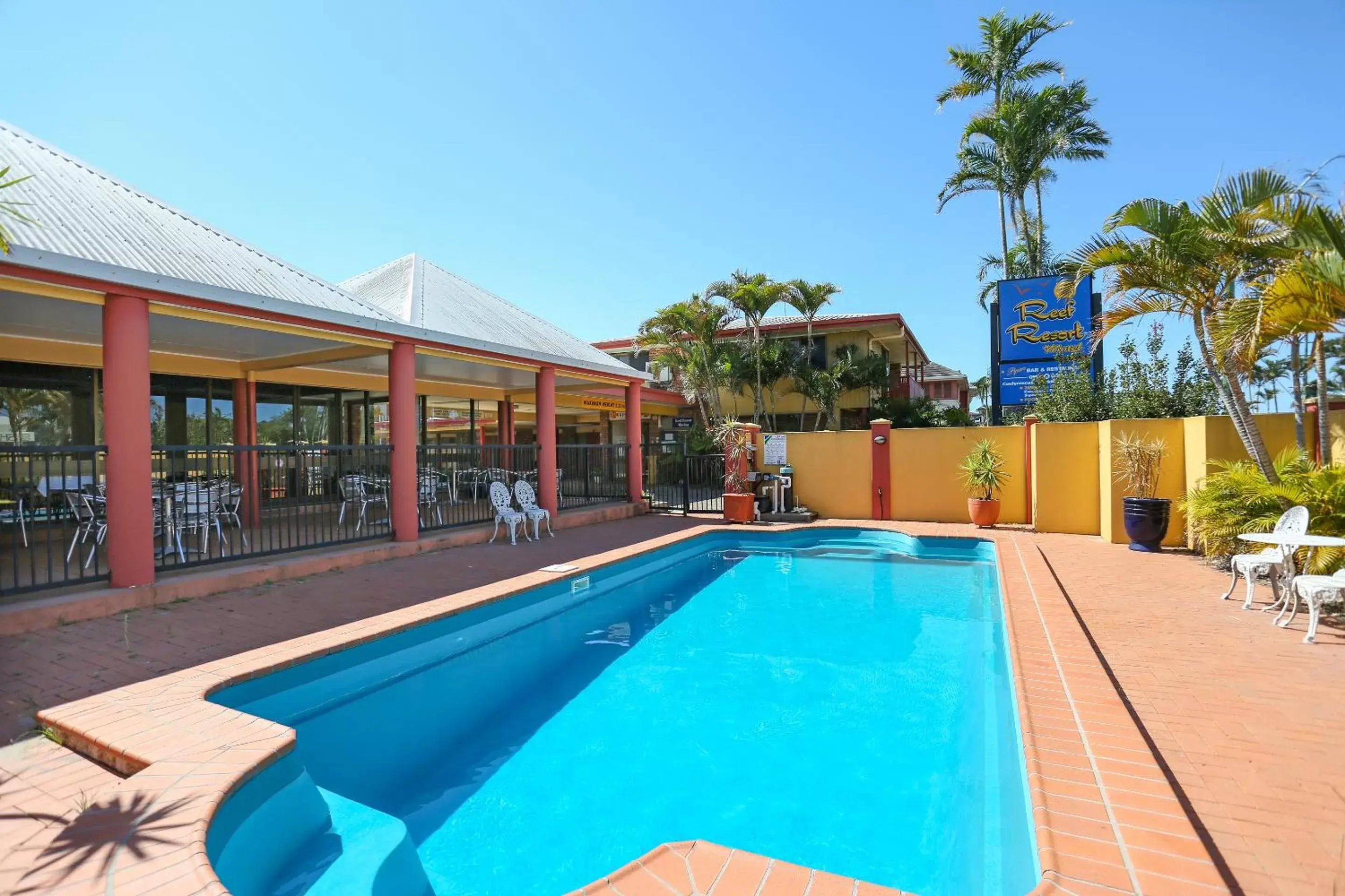 On site, Swimming Pool in Reef Resort Motel