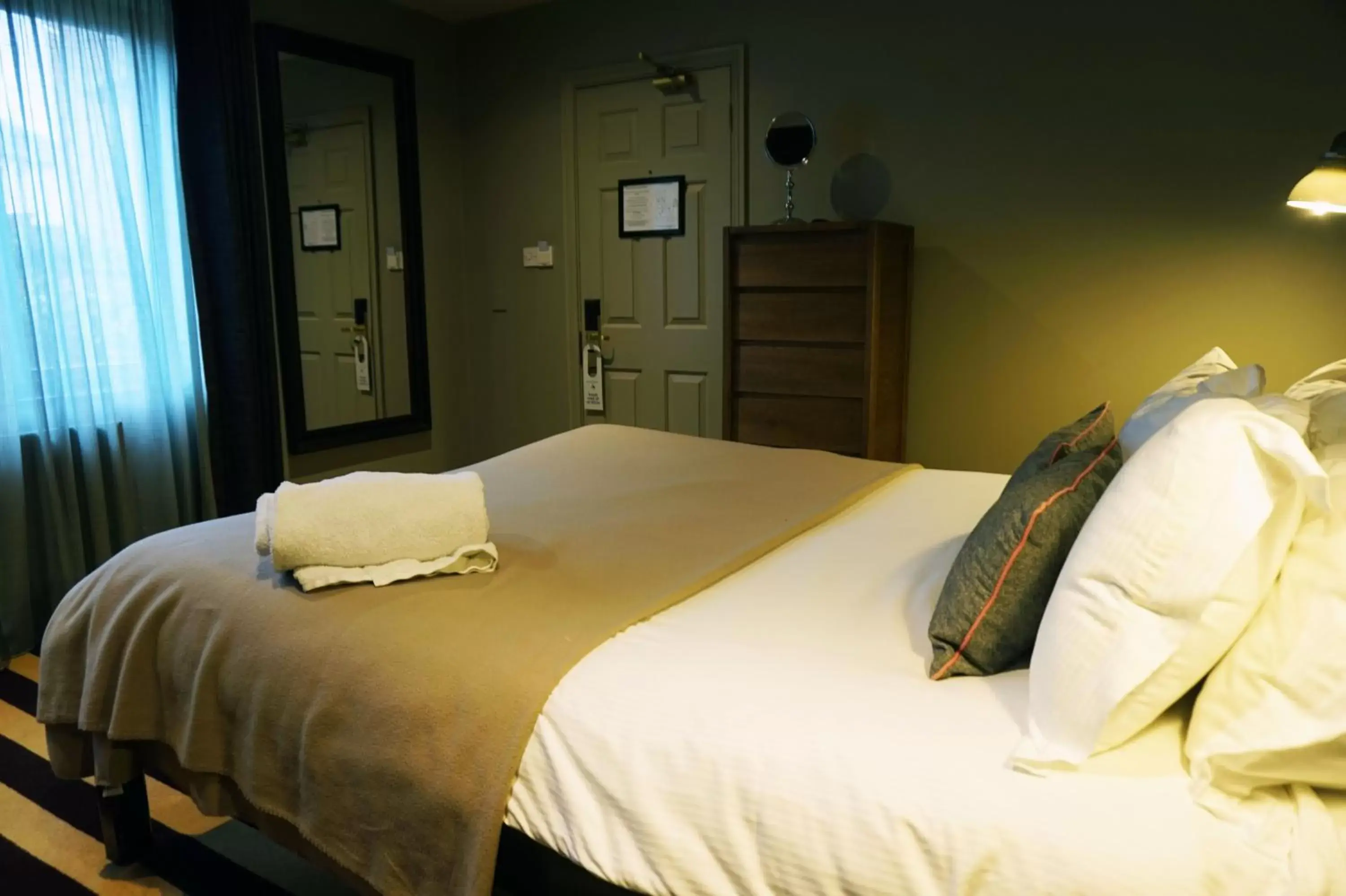 Bed in The Penny Farthing Hotel Bed in The Penny Farthing Hotel