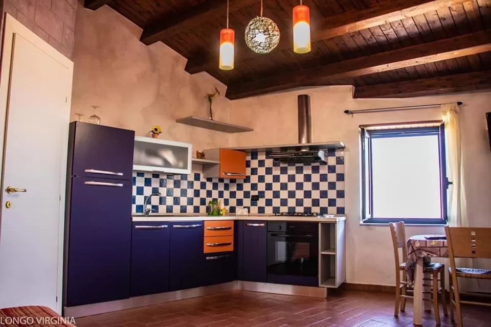 Kitchen or kitchenette in B&B al centro storico