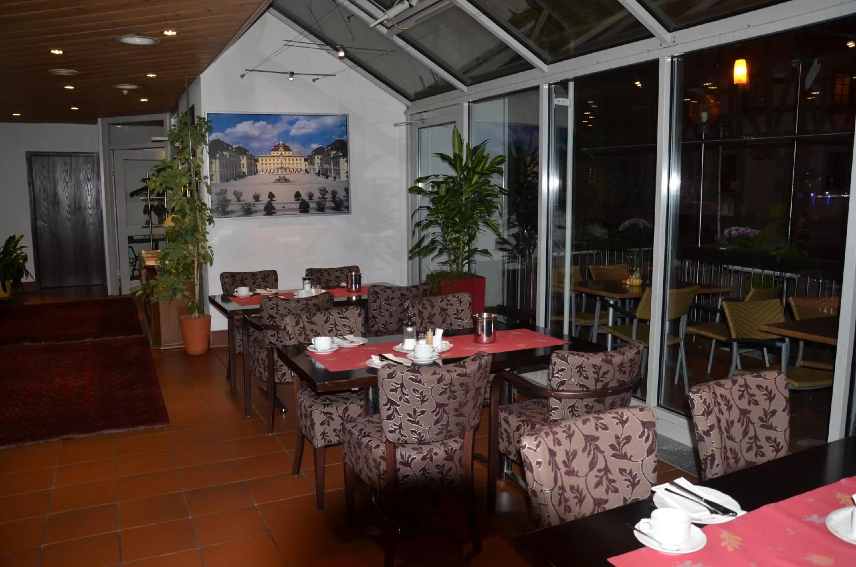 Restaurant/Places to Eat in Hotel Ortel