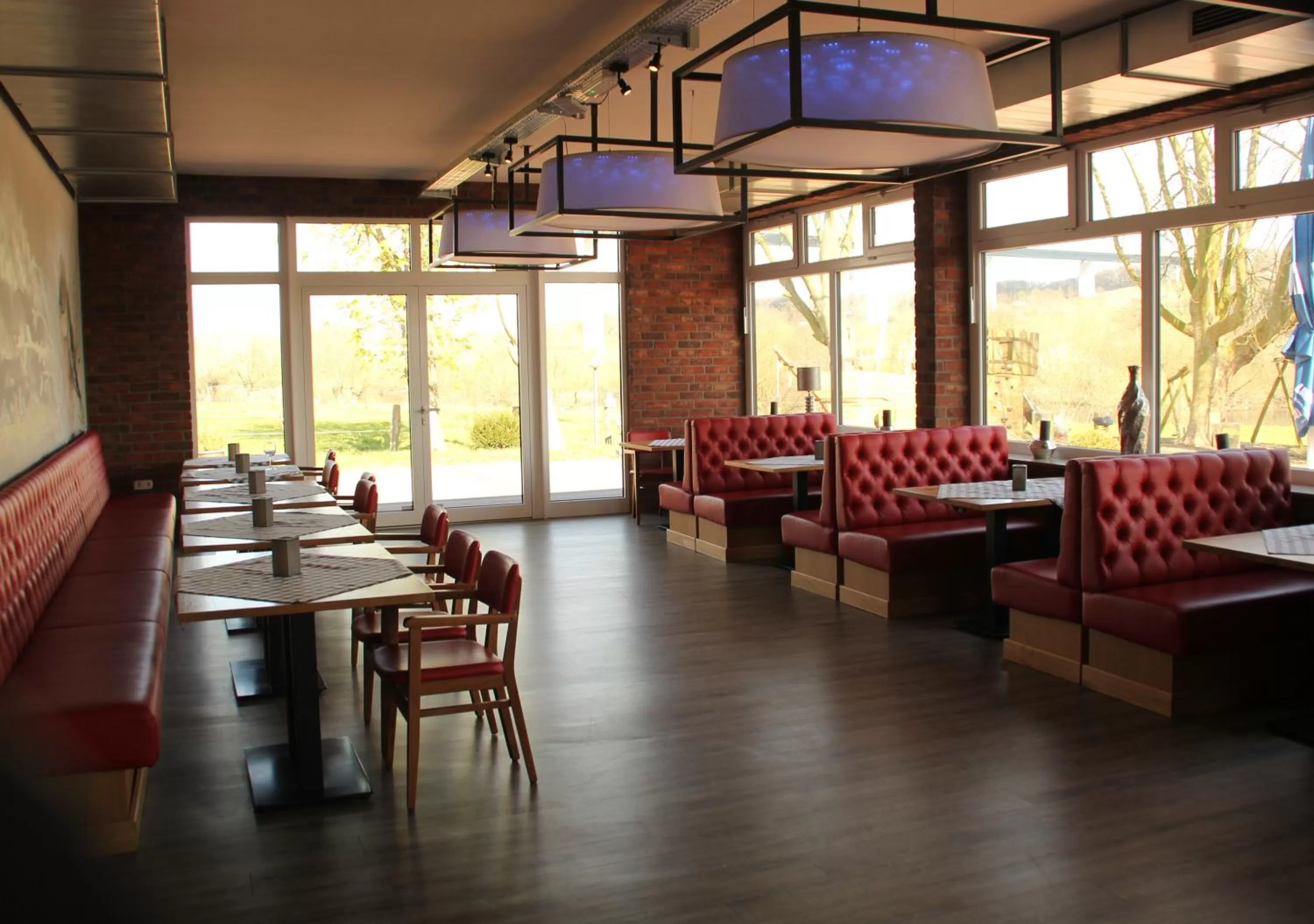 Restaurant/places to eat in Hotel Mintarder Wasserbahnhof