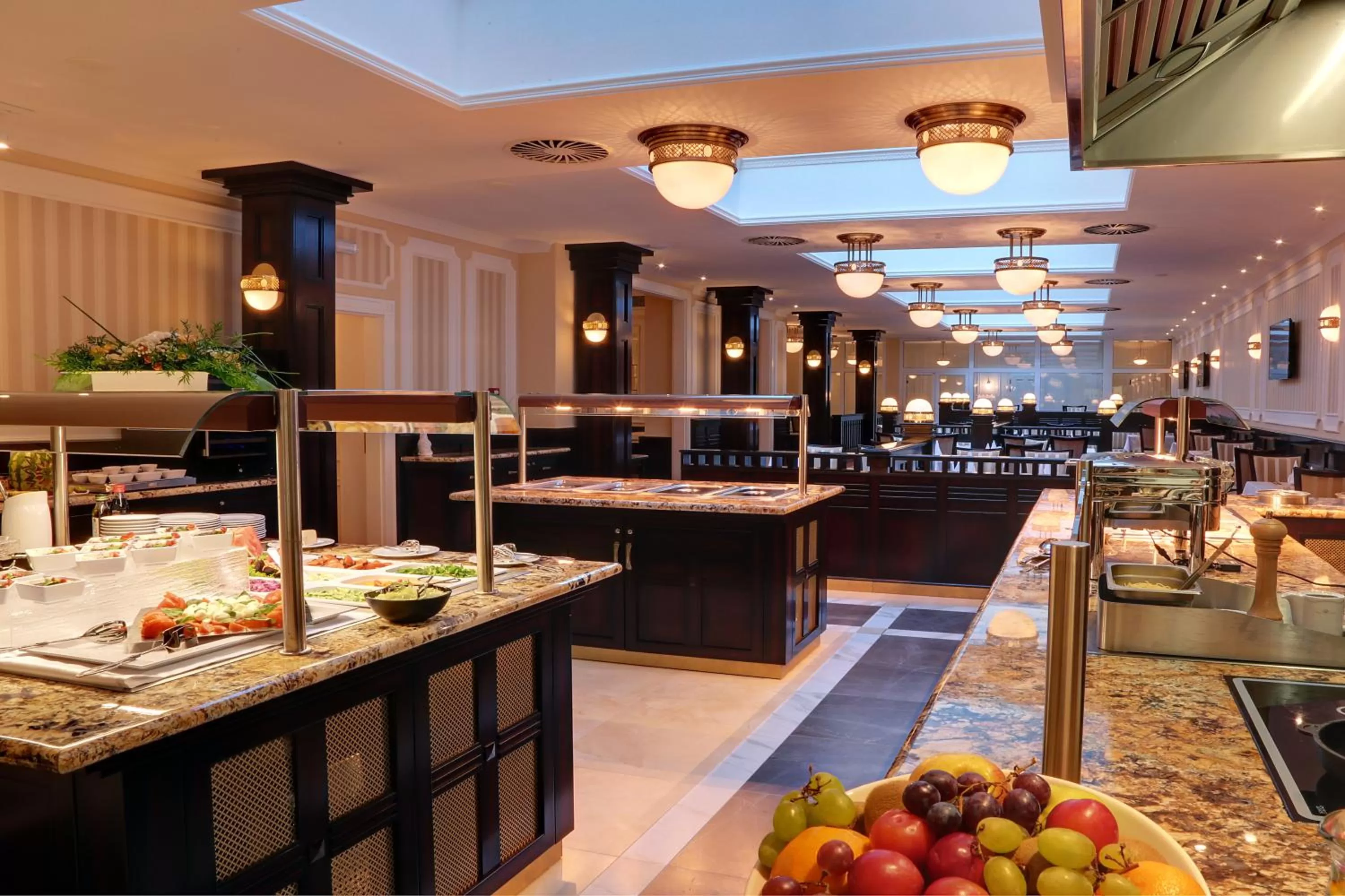 Restaurant/places to eat in Luxury Spa Hotel Olympic Palace