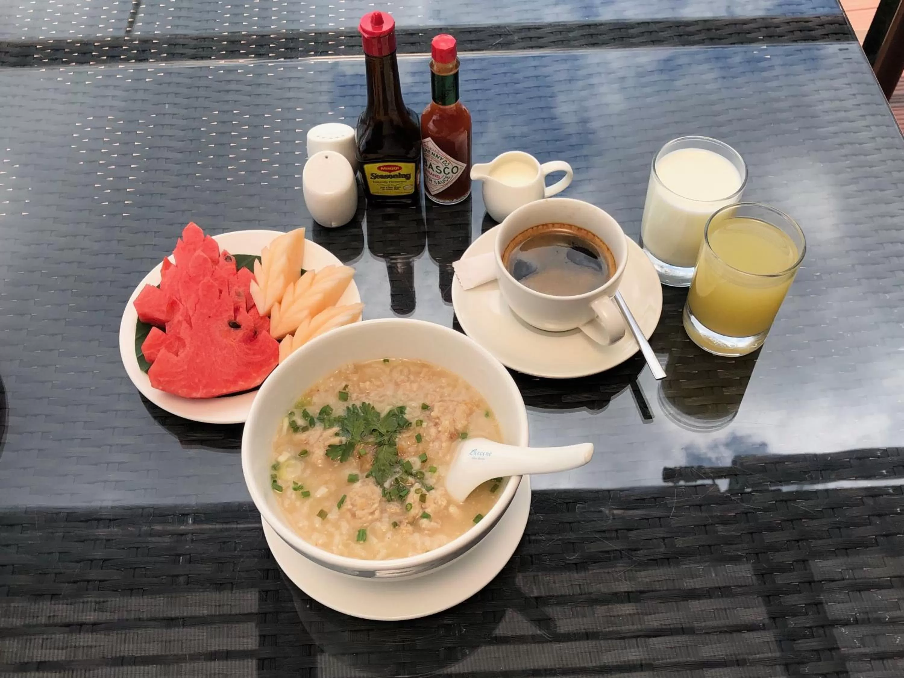 Food and drinks in Hotel Royal Bangkok